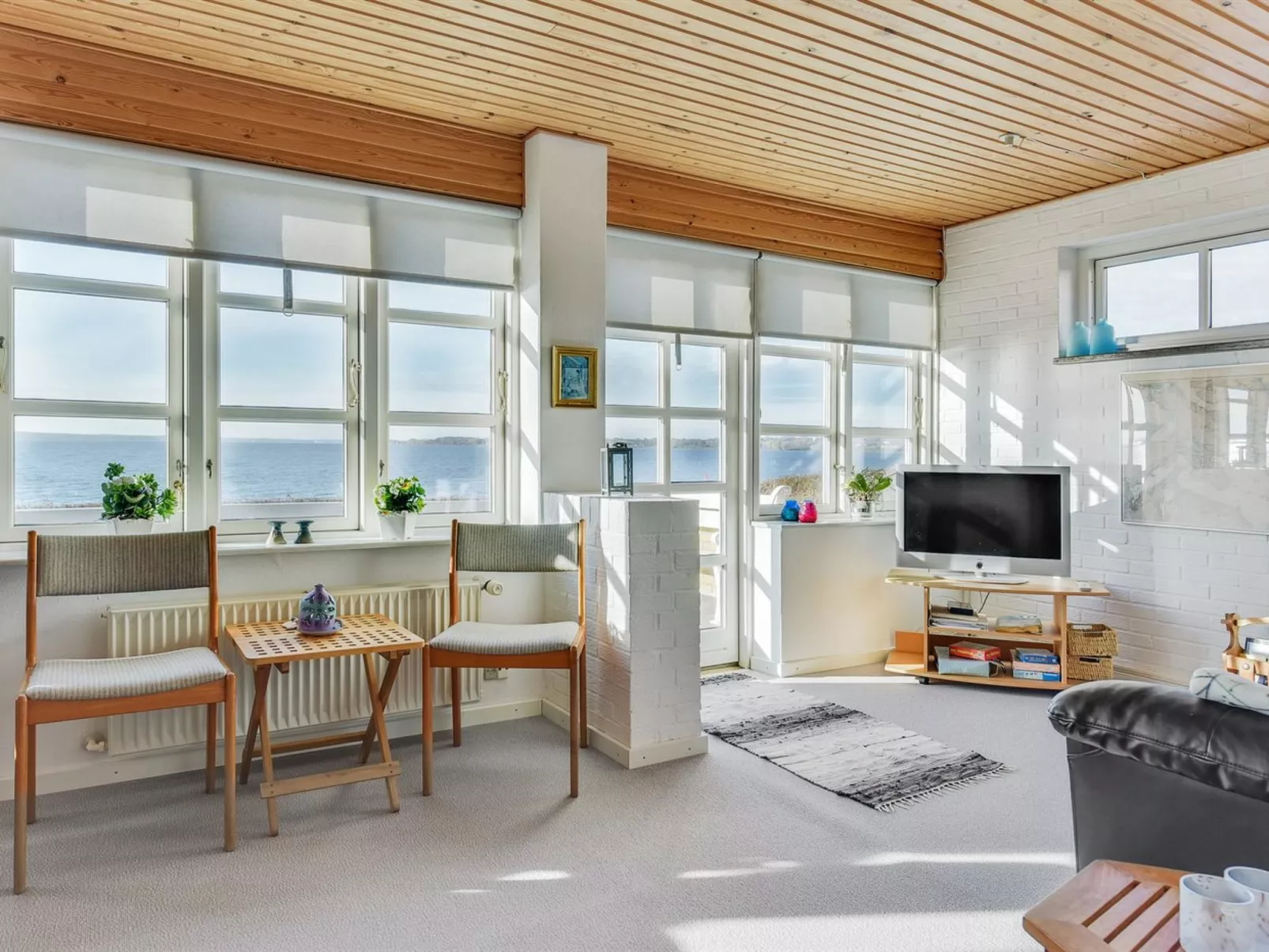 "Palnir" -  from the sea-Drinnen