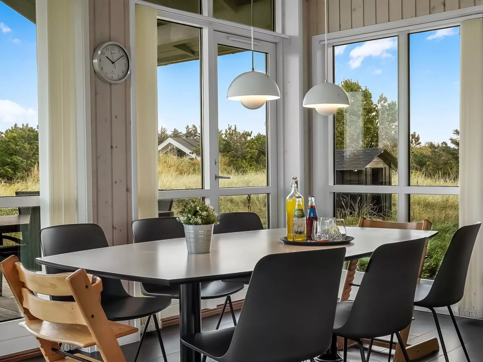 "Eskil" - 656m from the sea-Drinnen