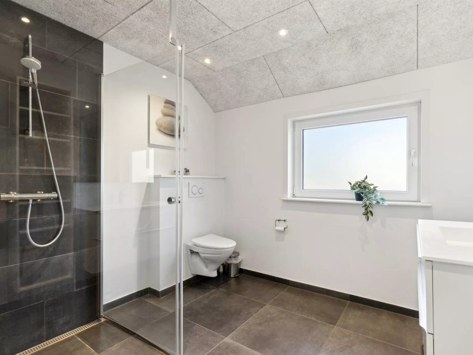 "Elke" - 3.5km from the sea-Inside