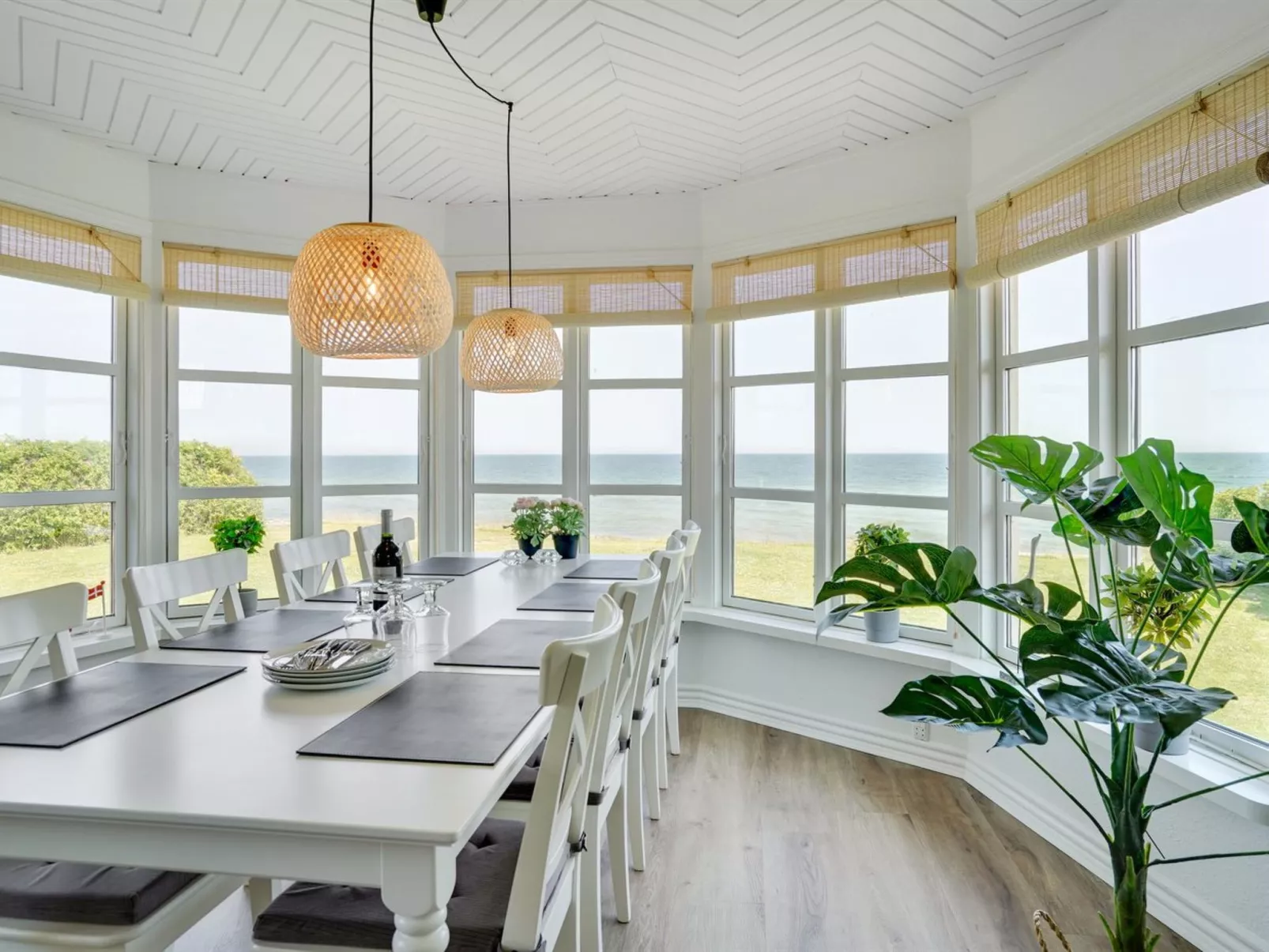 "Hwitserk" - 5m from the sea-Inside