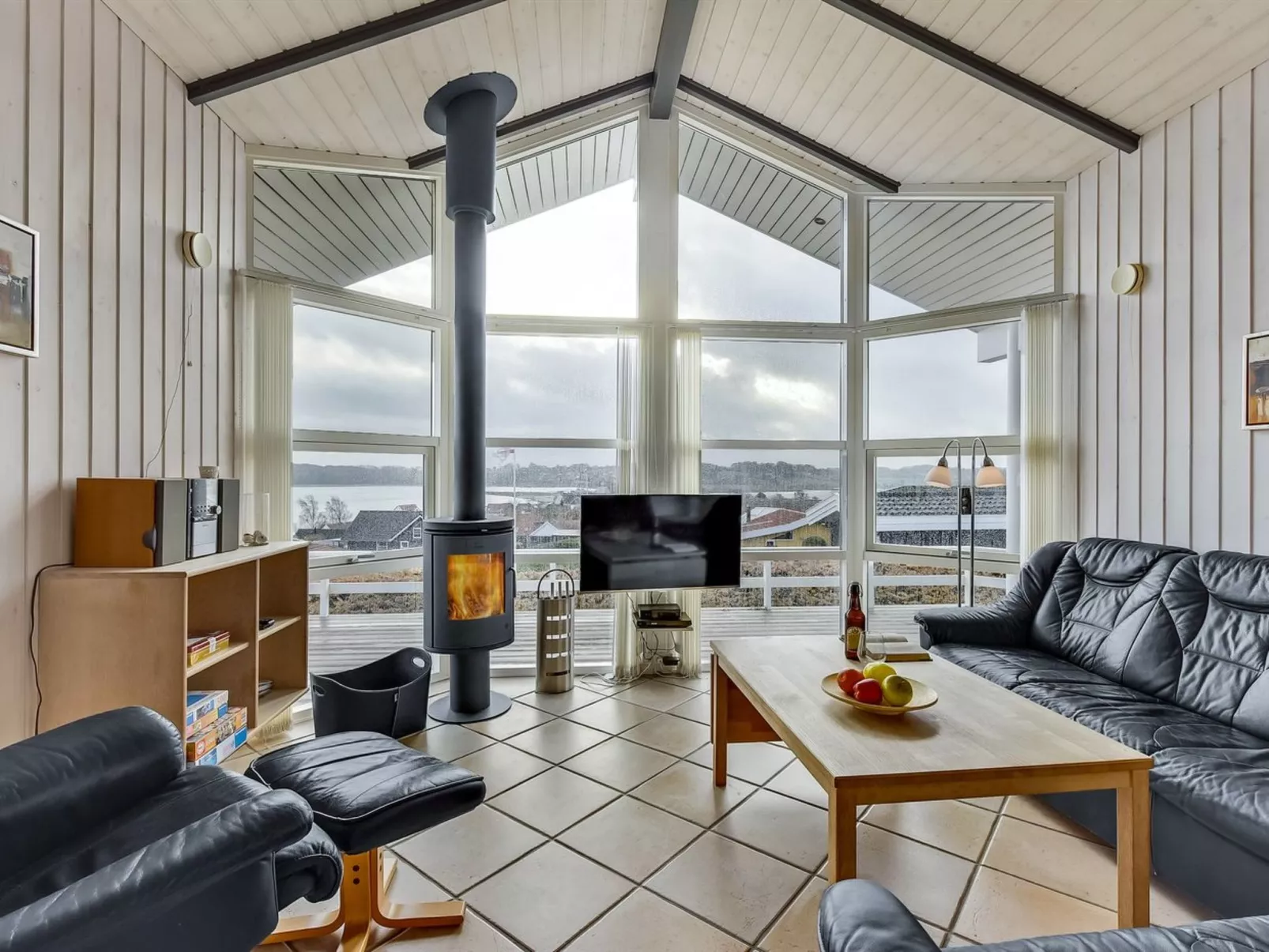 "Maj" - 150m from the sea-Inside