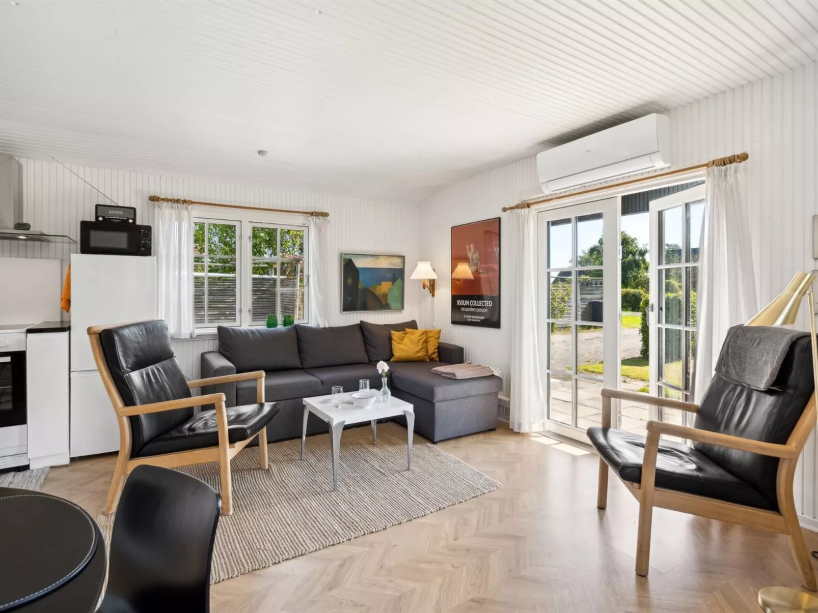 "Thomas" - 120m from the sea-Inside