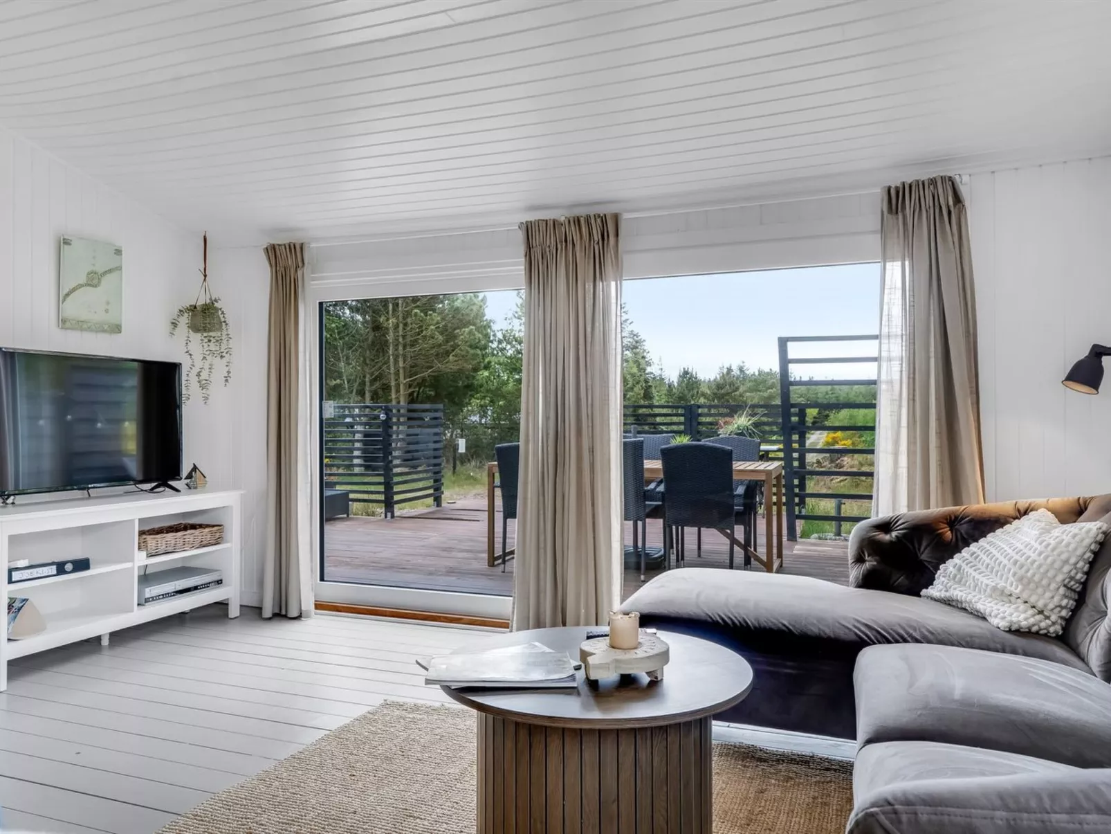 "Noralee" - 3.5km from the sea-Inside