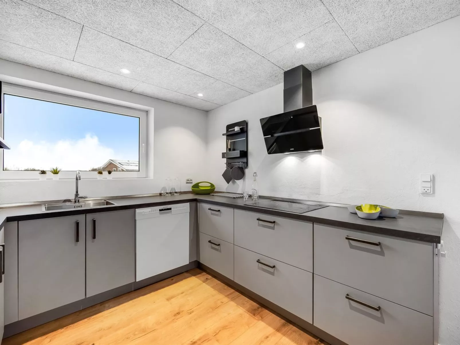 "Sissan" - 900m from the sea-Drinnen