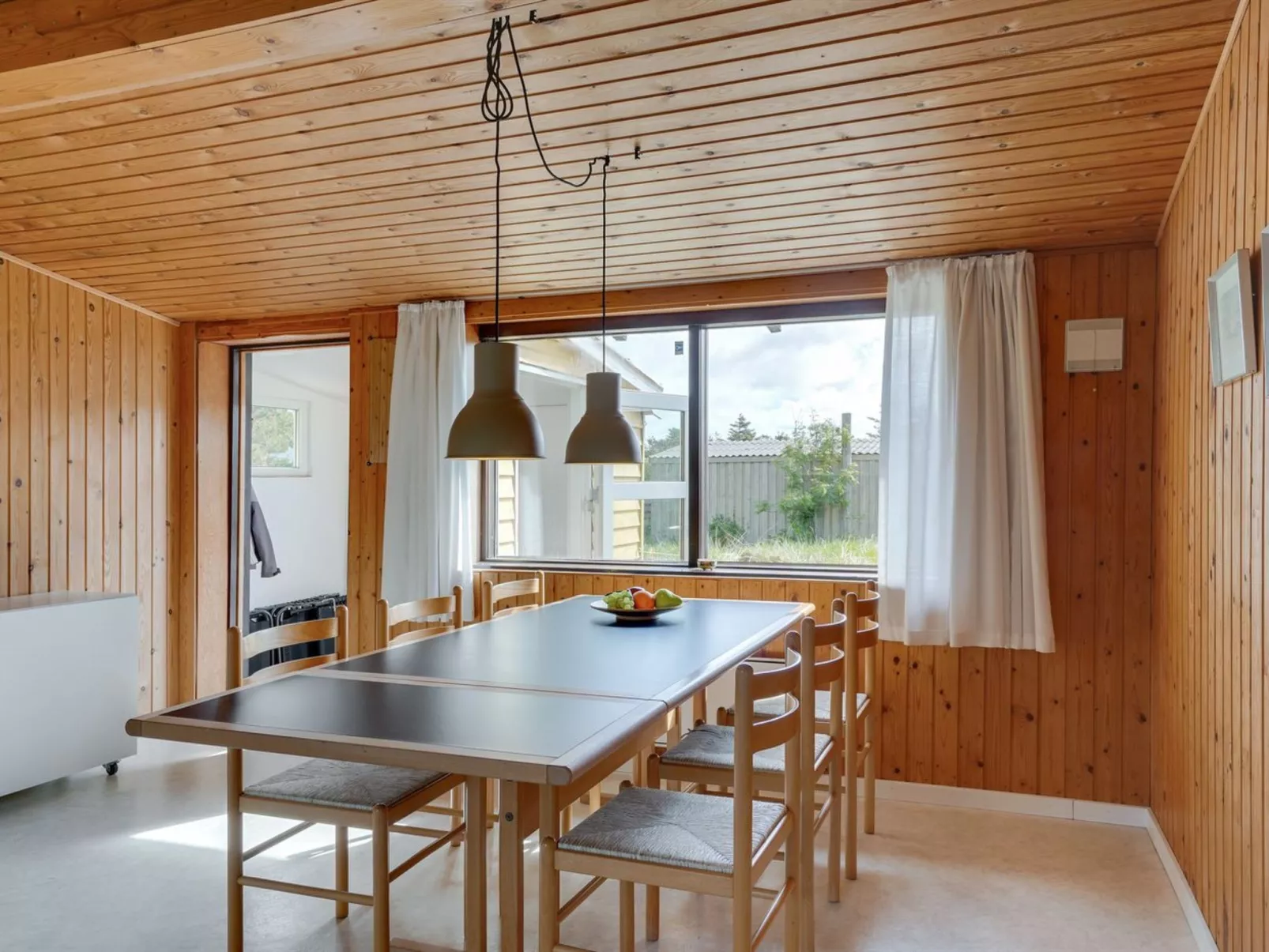 "Suki" - 650m from the sea-Inside