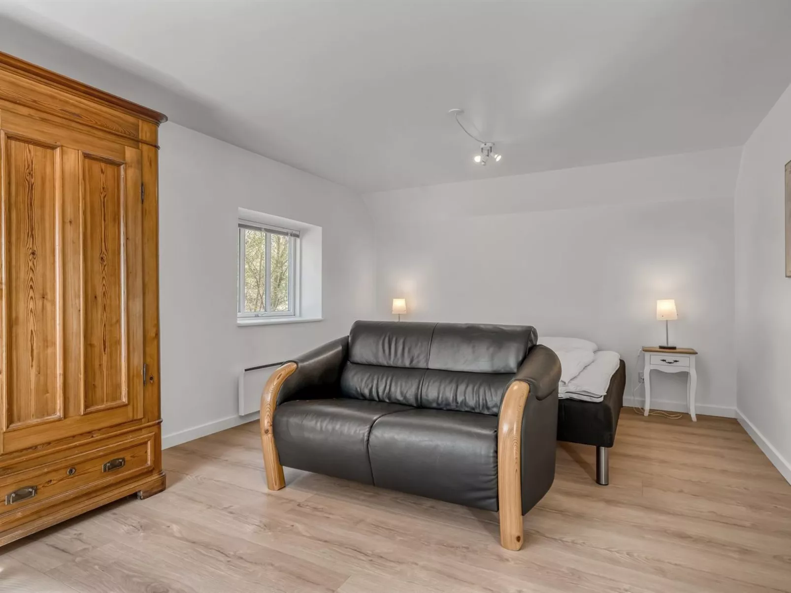 "Elisa" - 1.2km from the sea-Inside