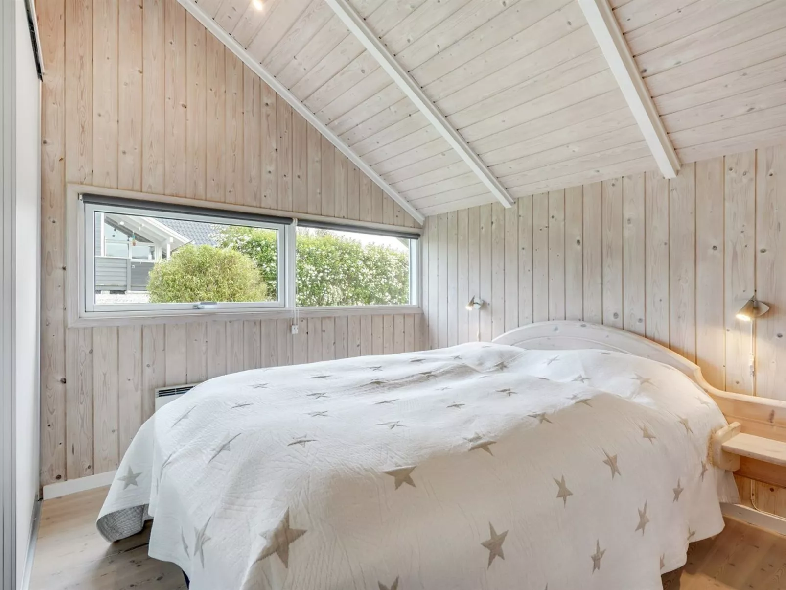 "Annvy" - 200m from the sea-Inside