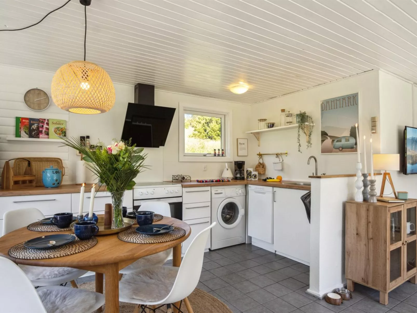 "Inga" - 1.3km from the sea-Drinnen