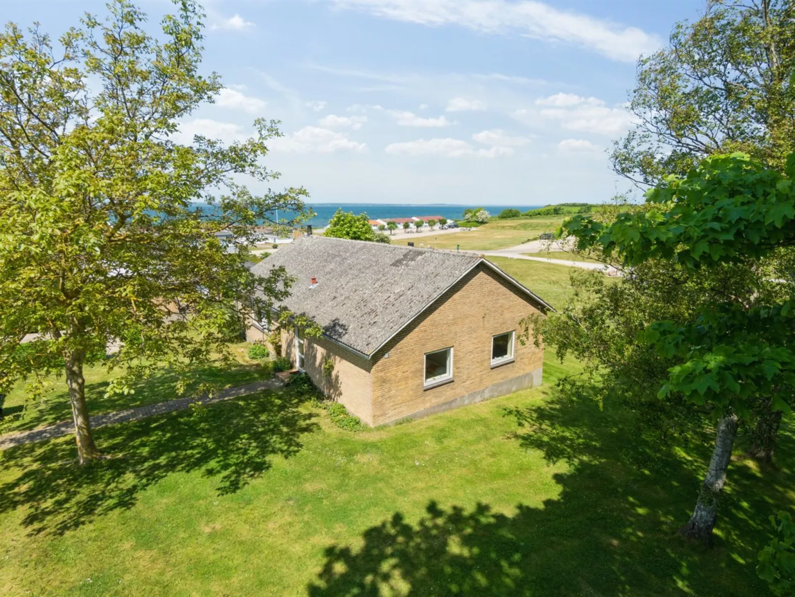 "Ambrosius" - 75m from the sea-Draußen