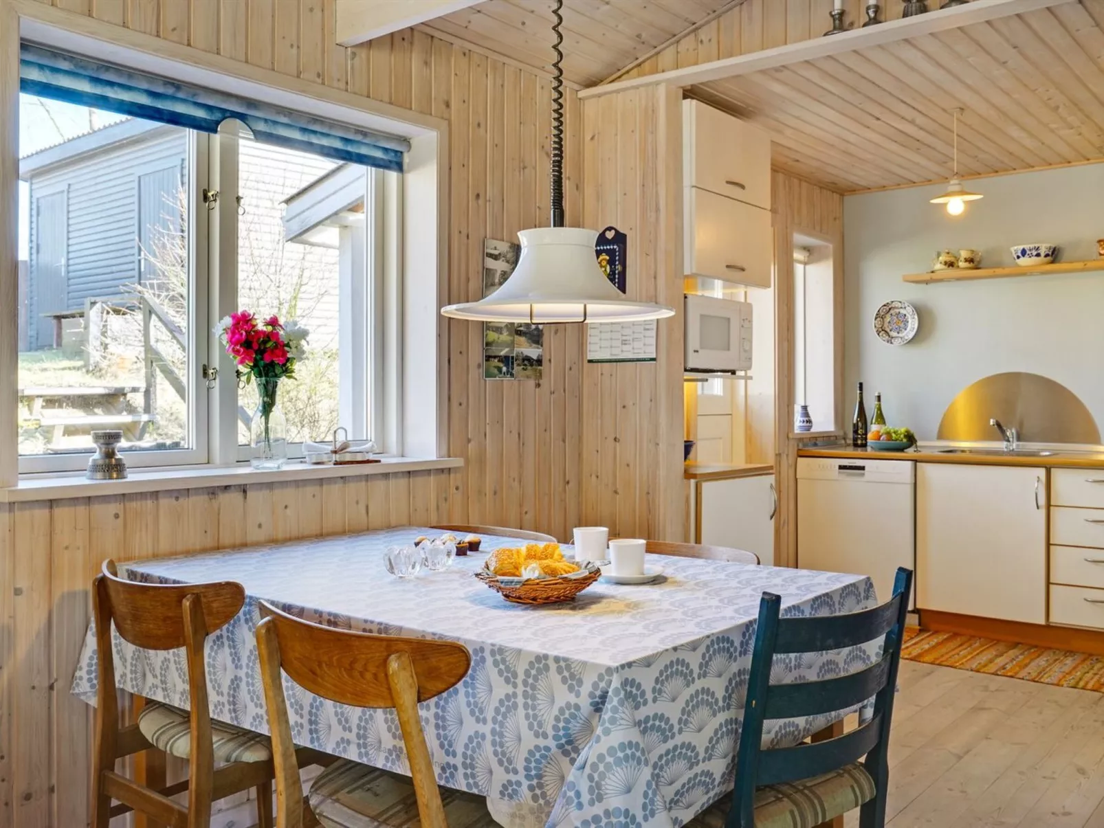 "Safir" - 800m from the sea-Dedans