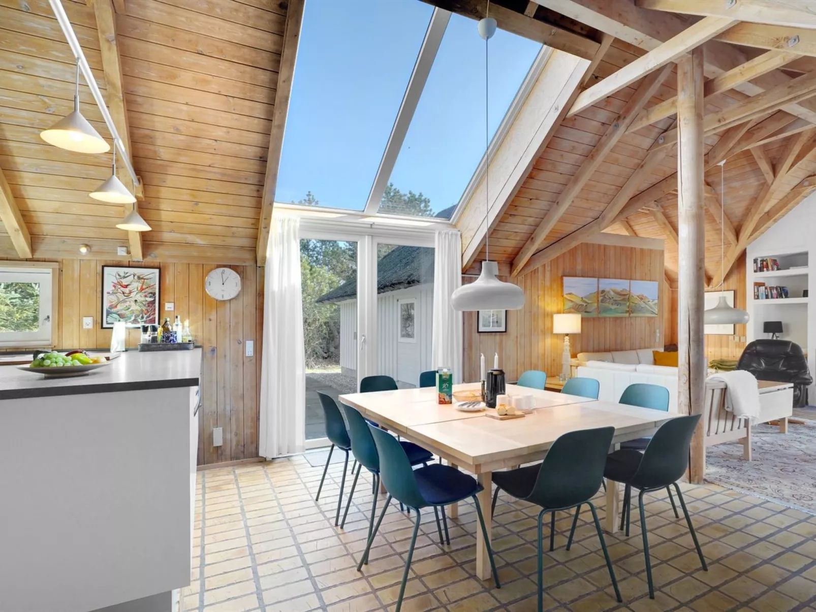 "Waldar" - 900m from the sea-Inside