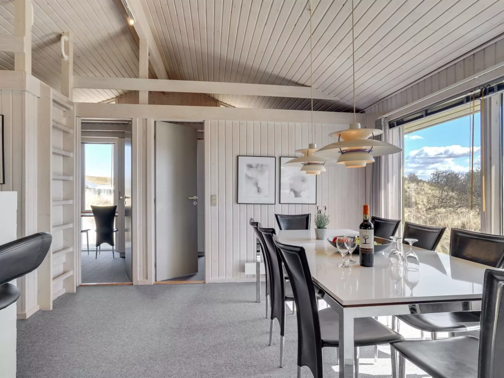 "Fanney" - 100m from the sea-Inside