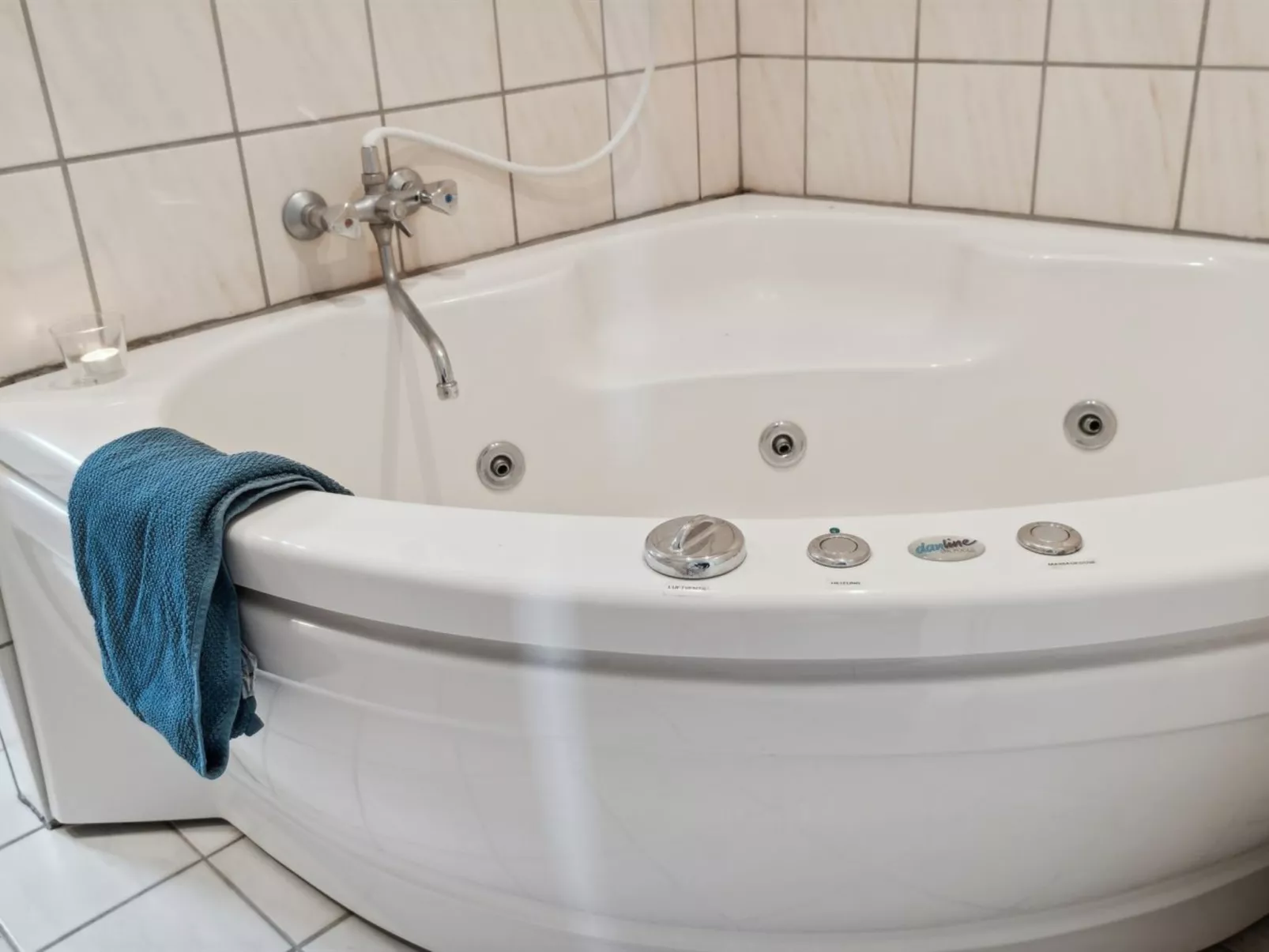 "Gebina" - 899m from the sea-Inside