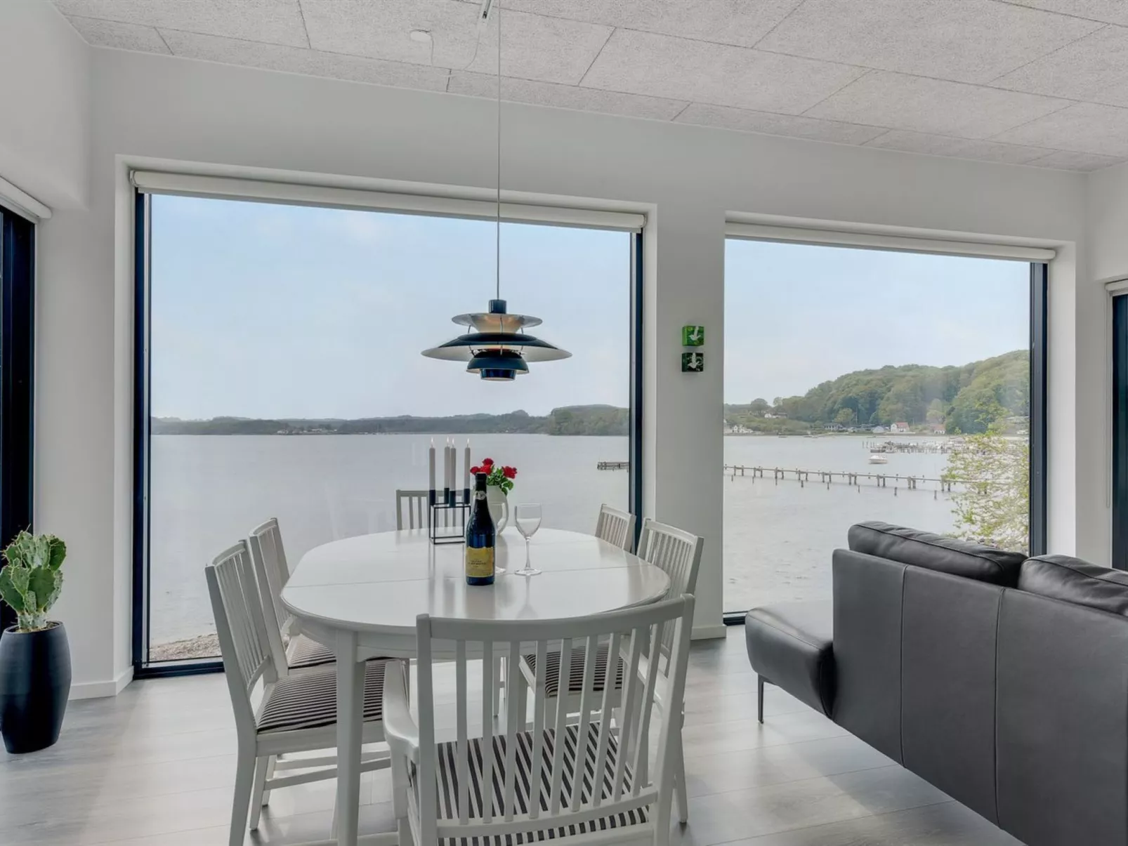 "Florinda" - 10m from the sea-Inside