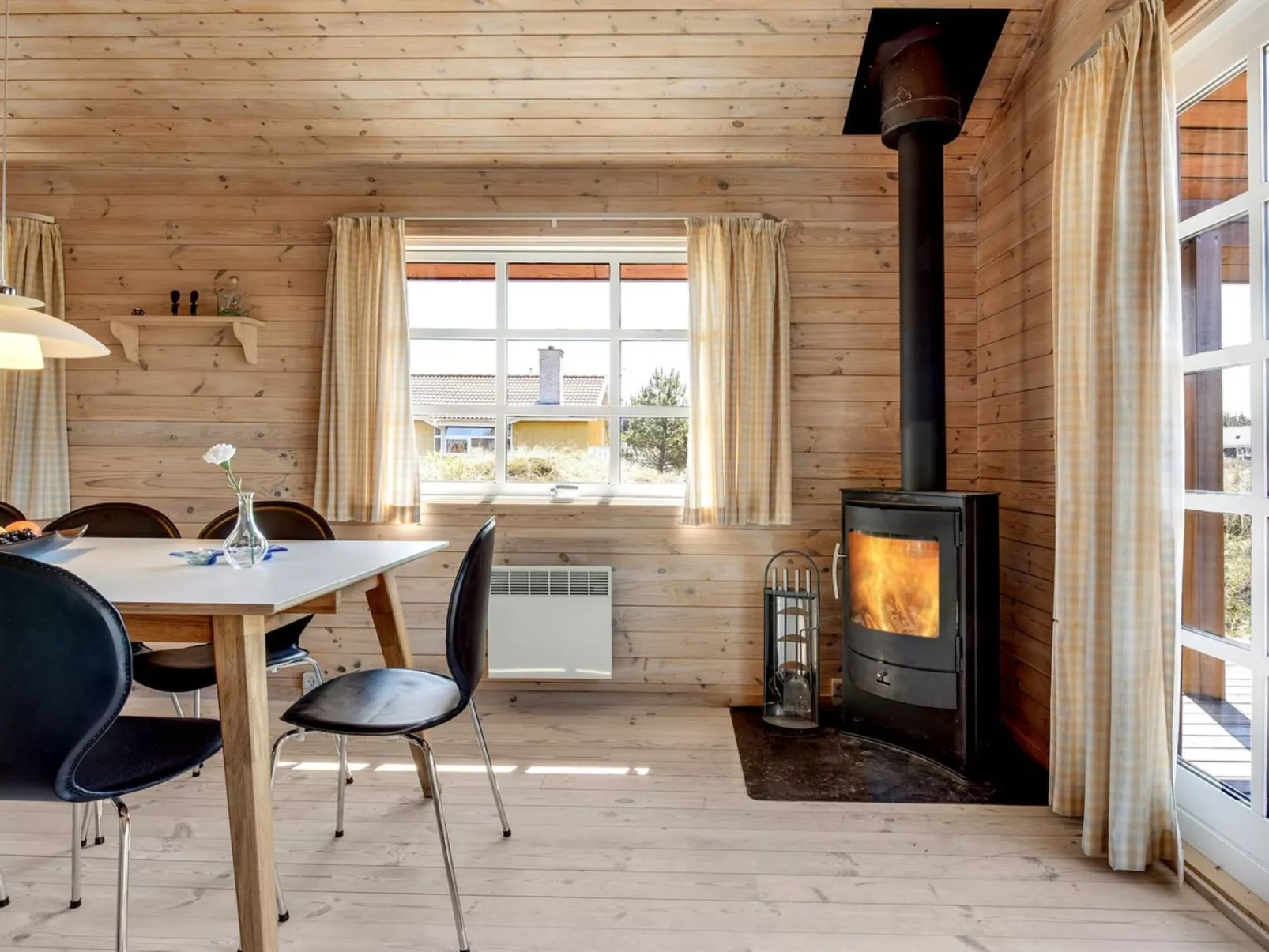 "Eggerich" - 900m from the sea-Drinnen