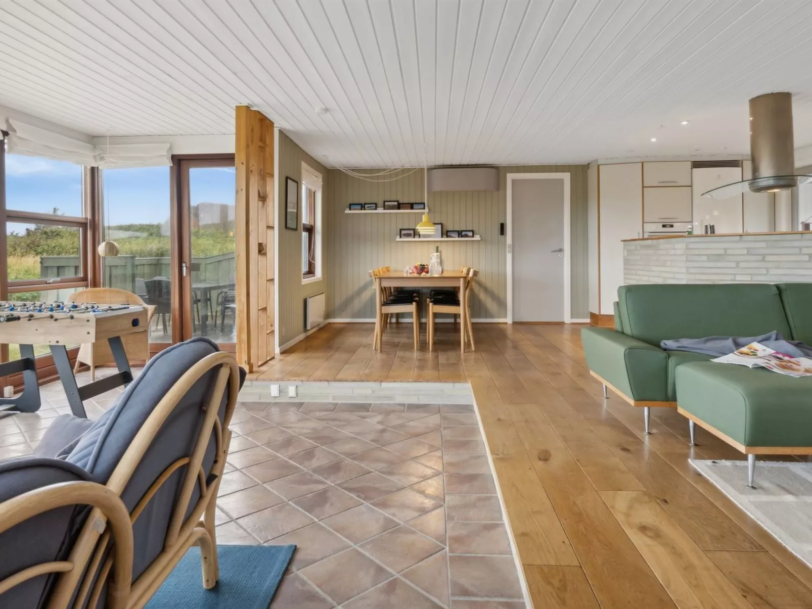 "Jobst" - 150m from the sea-Drinnen