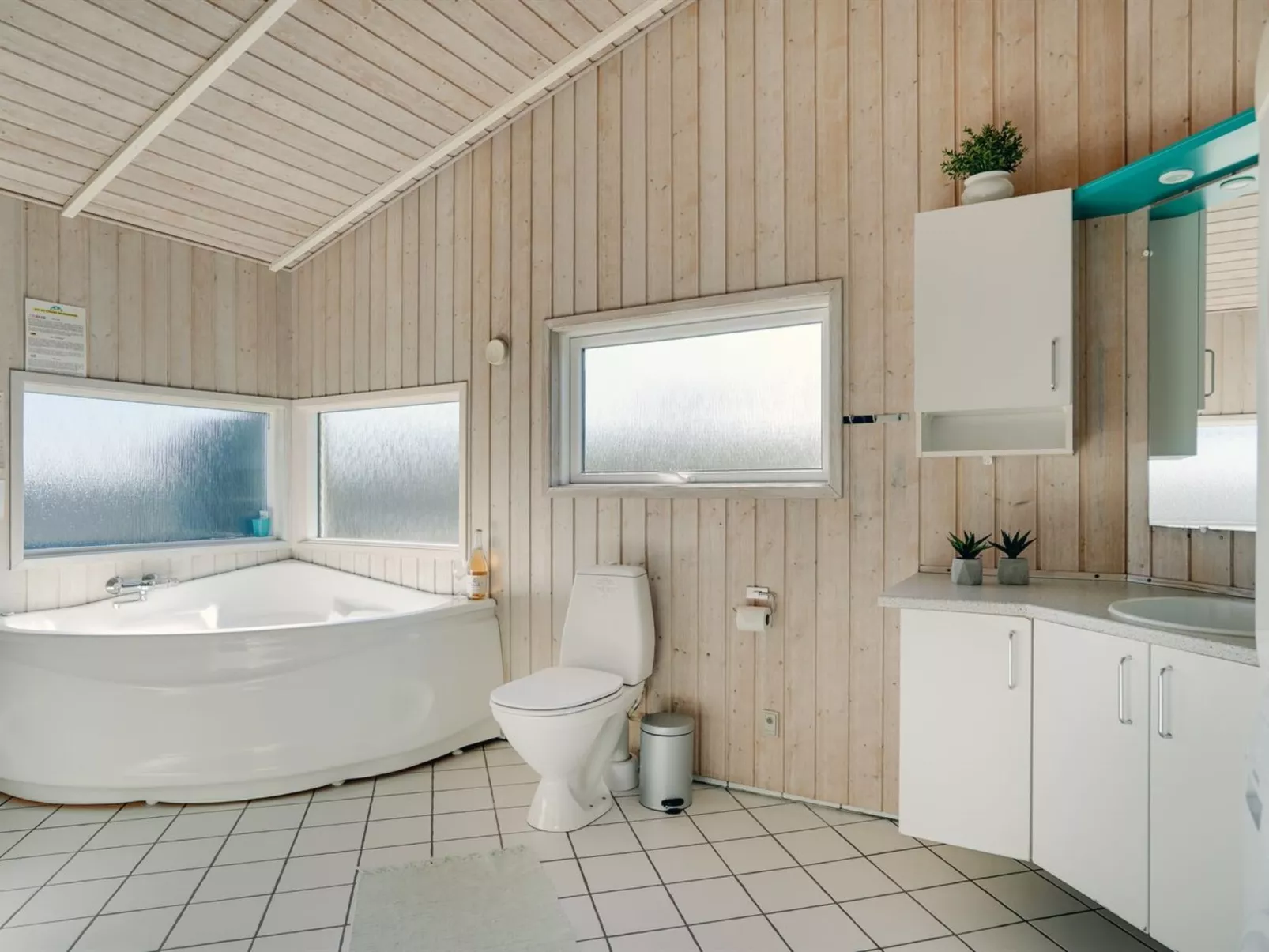 "Wighman" -  from the sea-Dedans