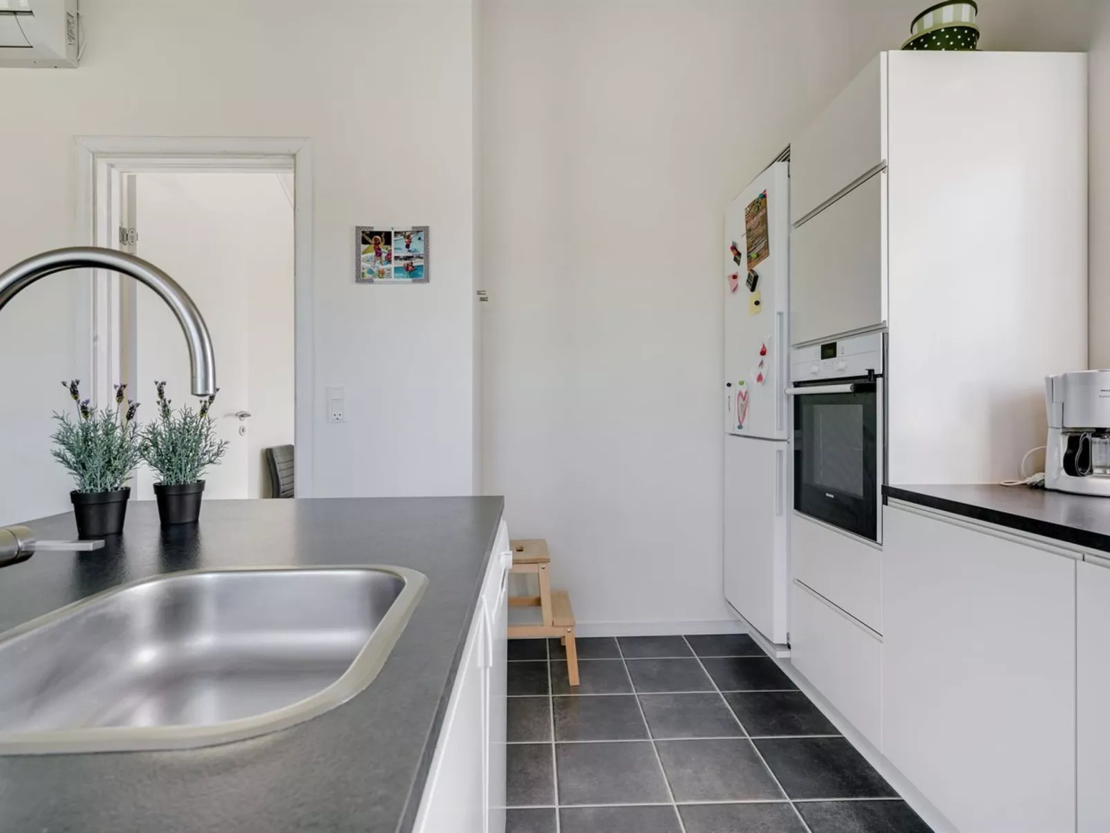 "Hathulf" - 700m from the sea-Inside