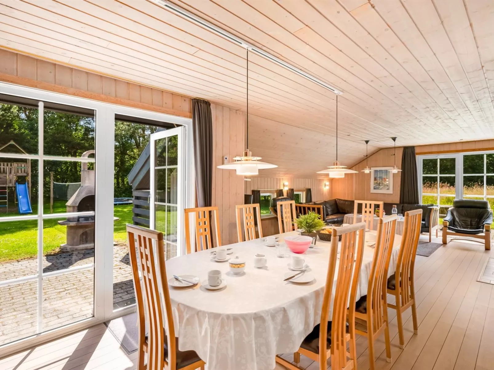 "Gunvald" - 2km to the fjord-Inside