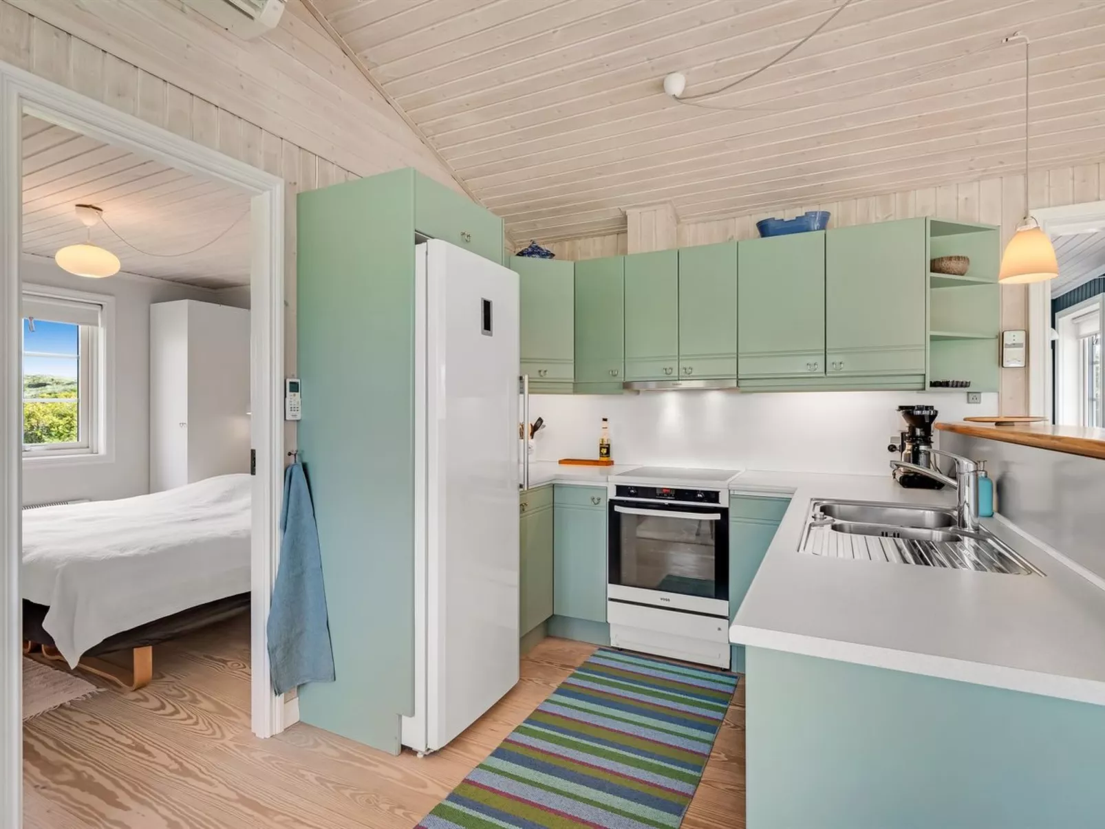 "Aise" - 75m from the sea-Inside