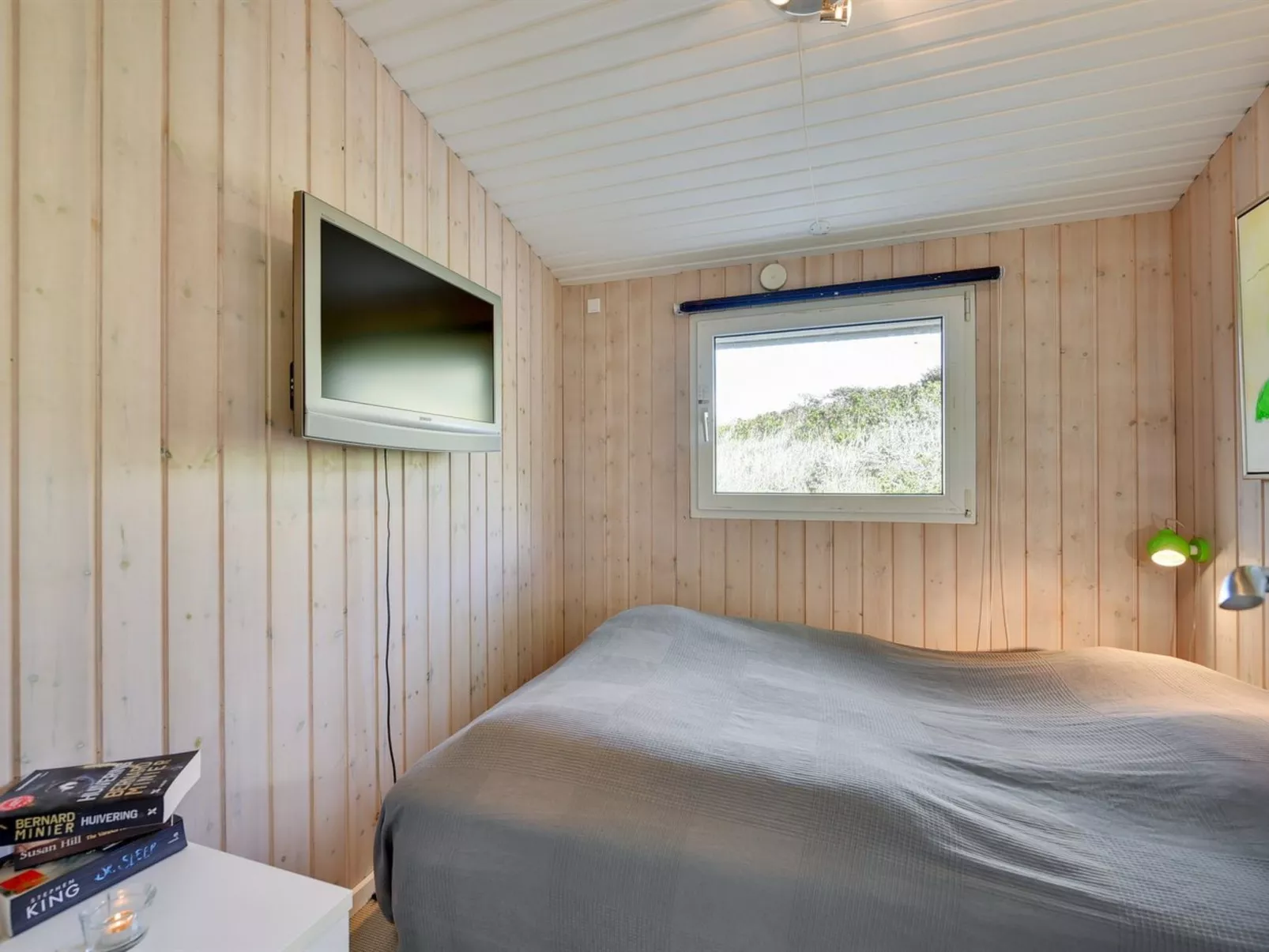 "Jess" -  from the sea-Inside