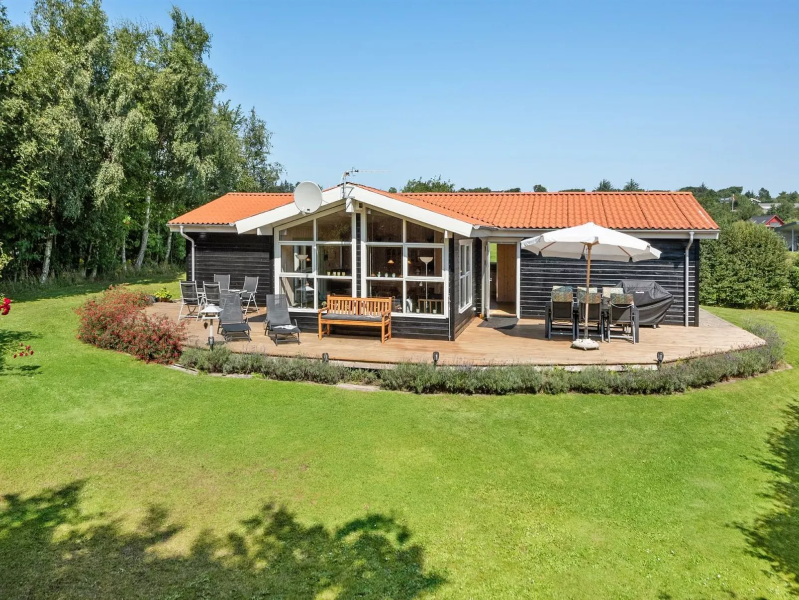 "Kai" - 500m to the fjord-Outside