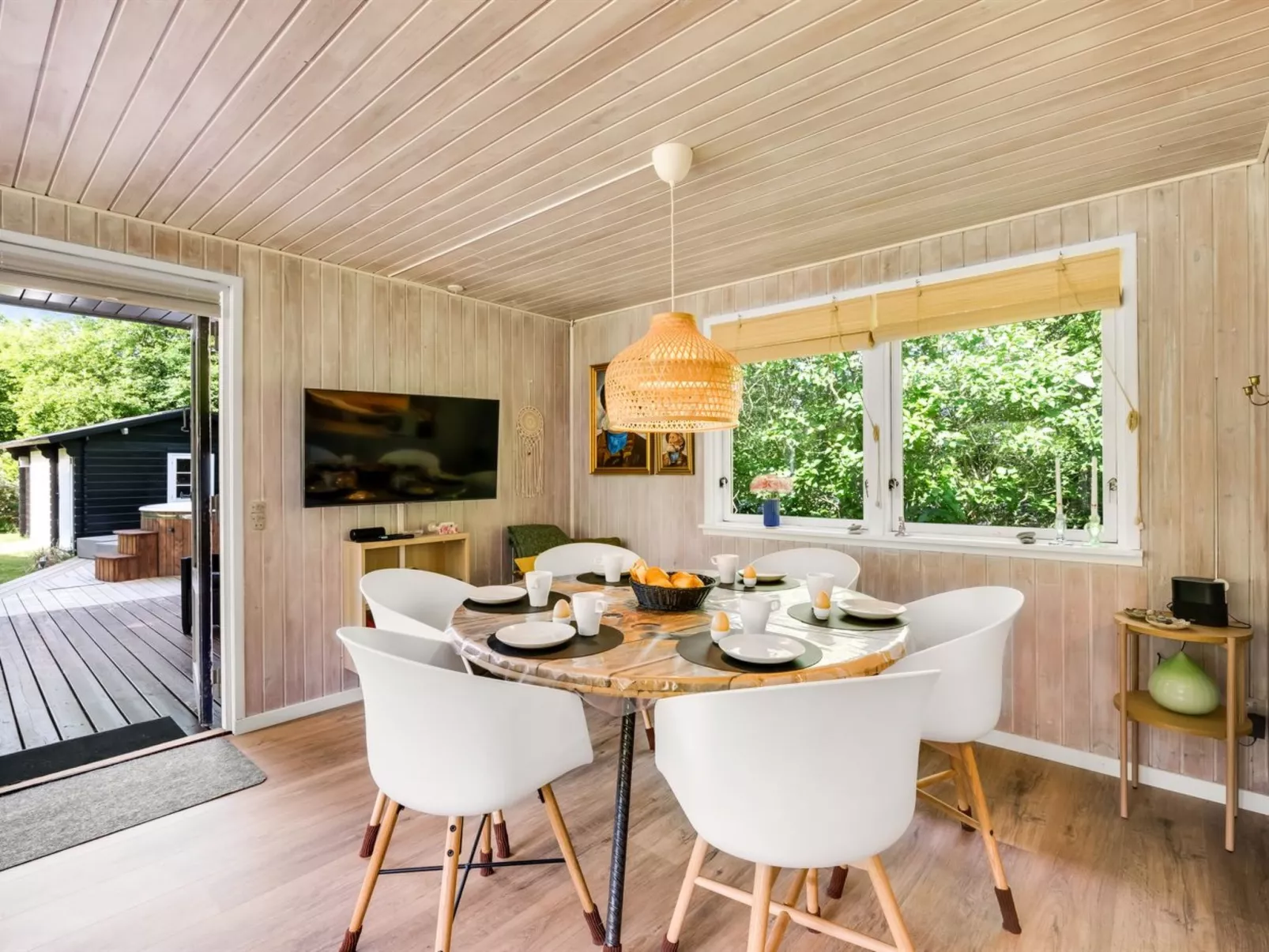 "Nelina" - 950m to the fjord-Dedans