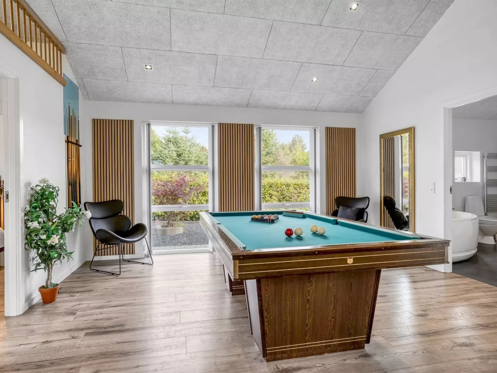 "Geri" - 700m from the sea-Inside