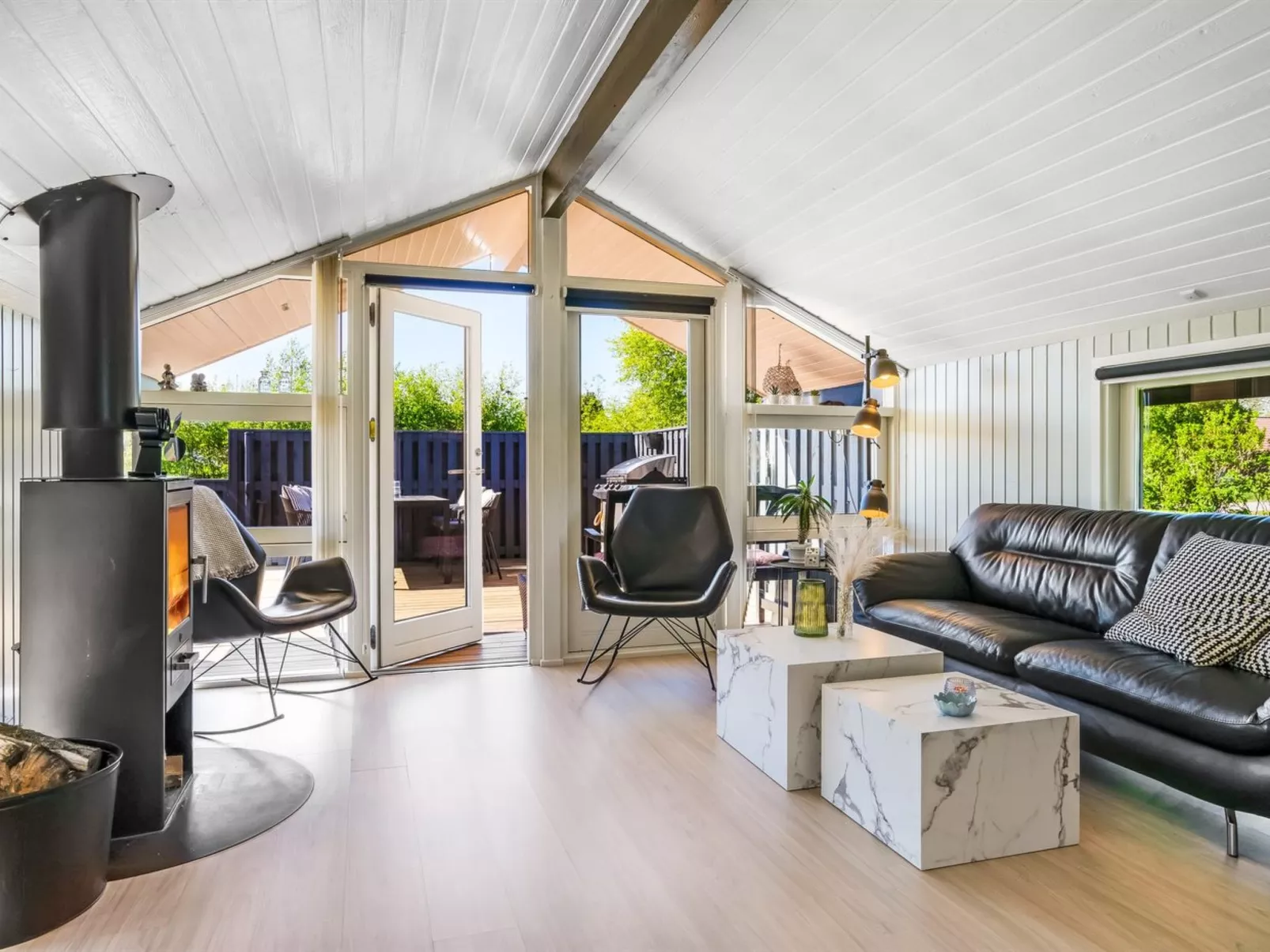 "Bryti" - 500m from the sea-Inside