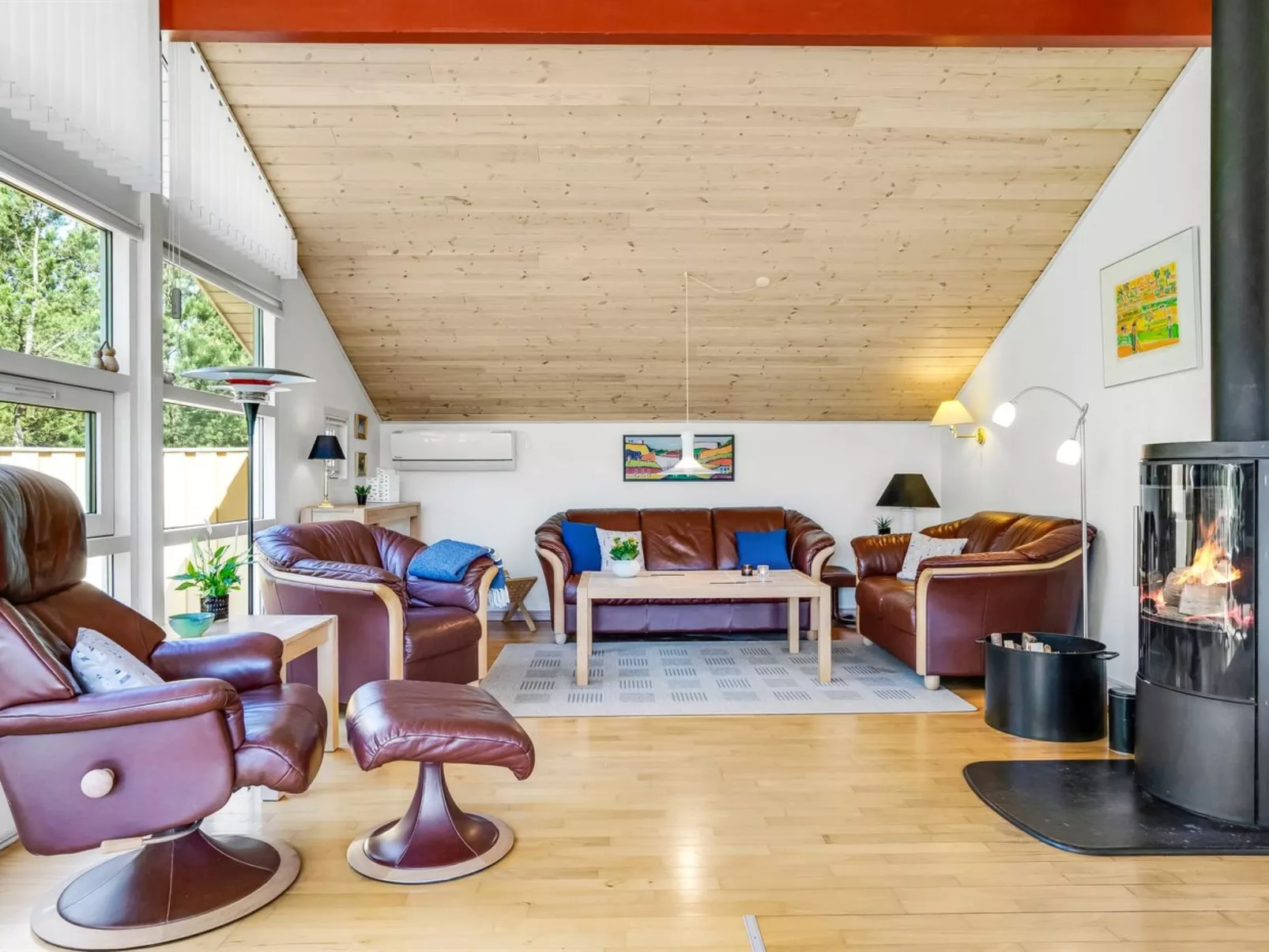 "Vetle" - 2.8km from the sea-Inside