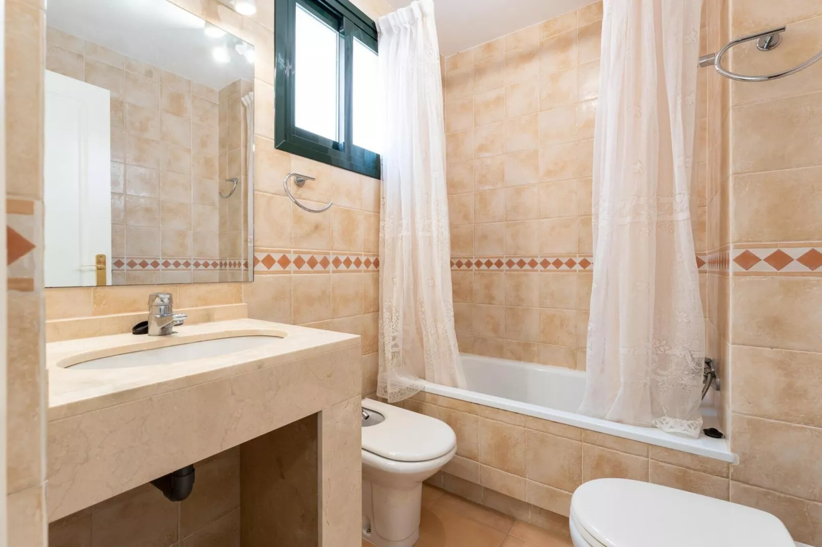 CT 237 GR - Carmenes Dream - Incredible Views-Salle de bain