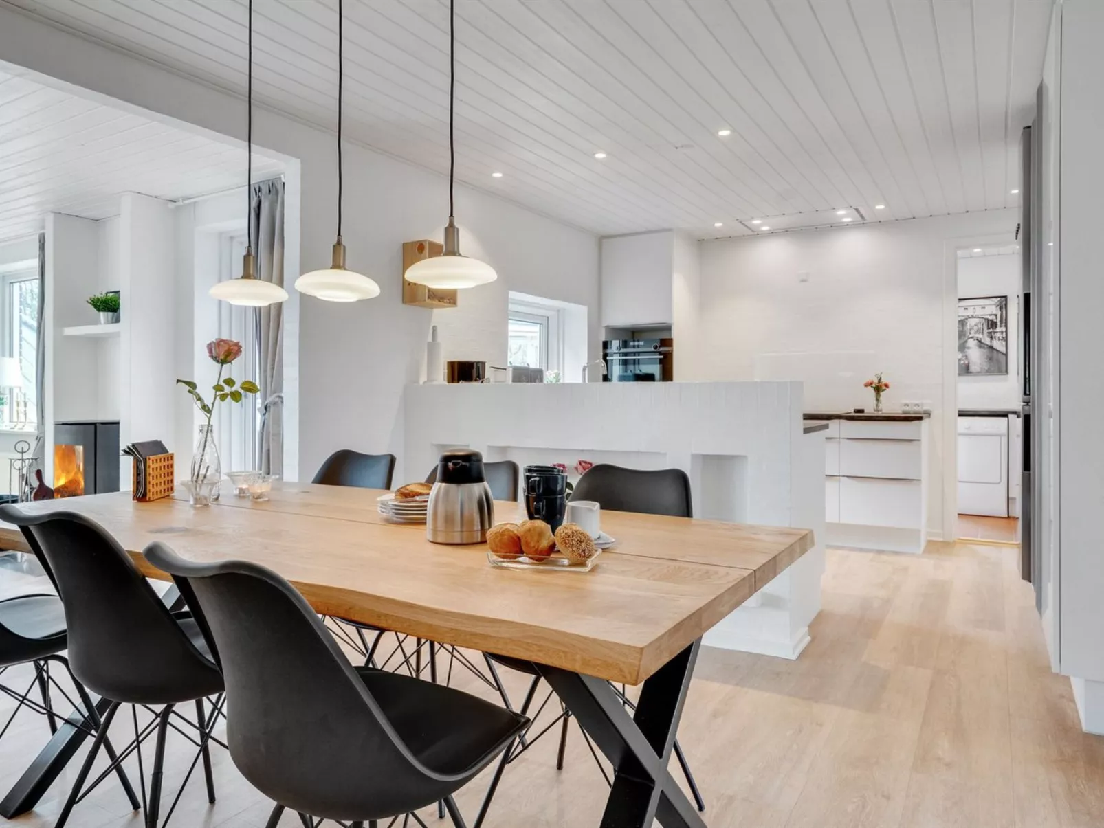 "Kiersten" - 5km from the sea-Inside