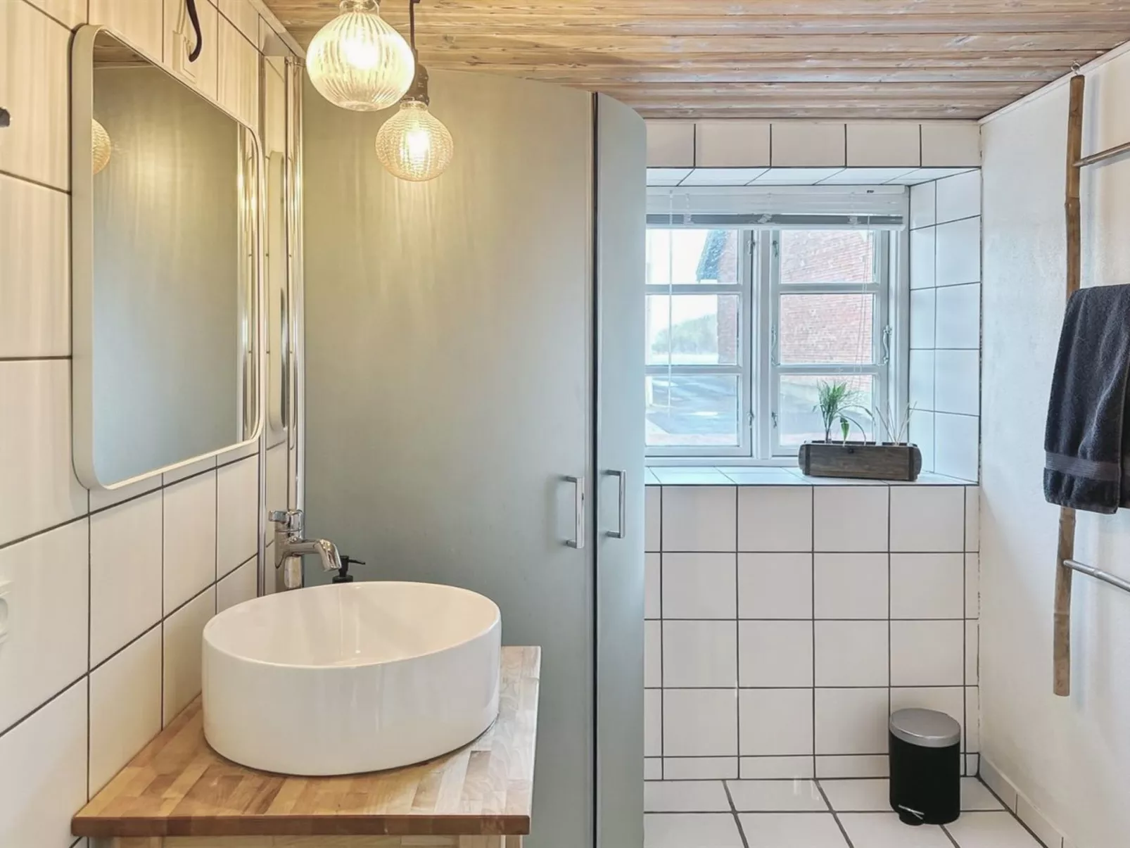 "Maelle" - 25km from the sea-Drinnen