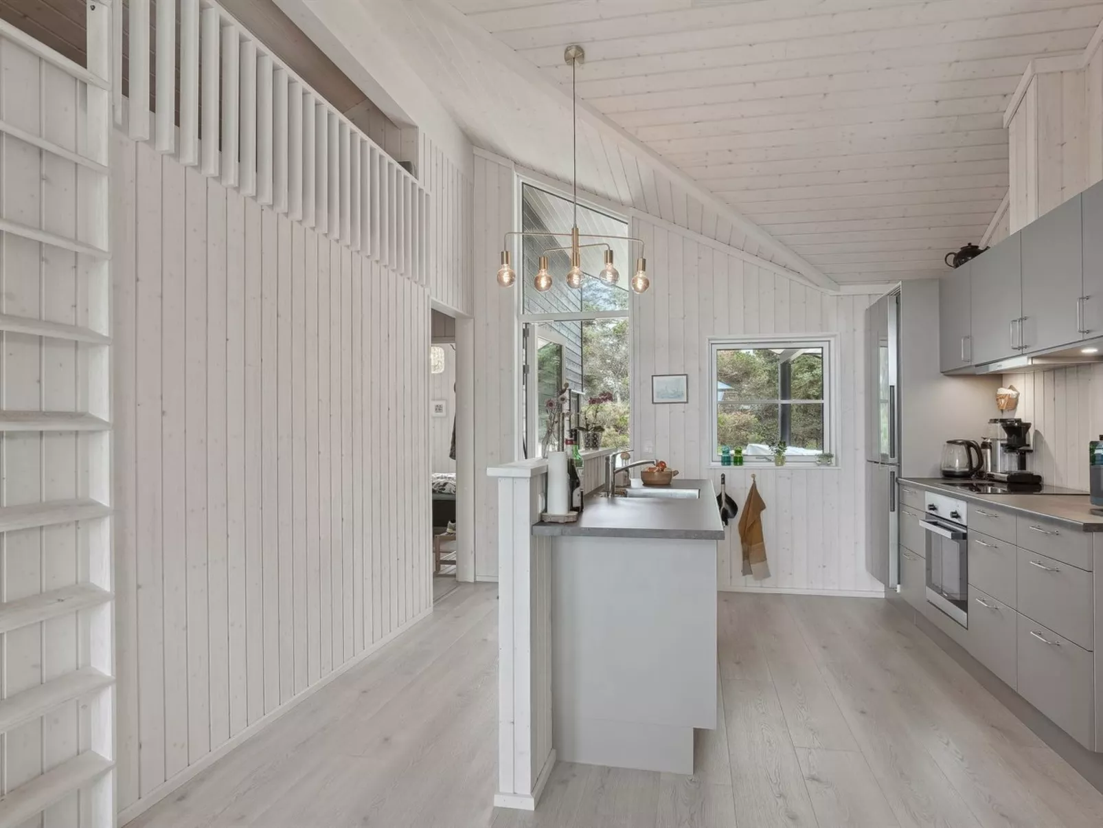 "Annvy" - 400m from the sea-Inside