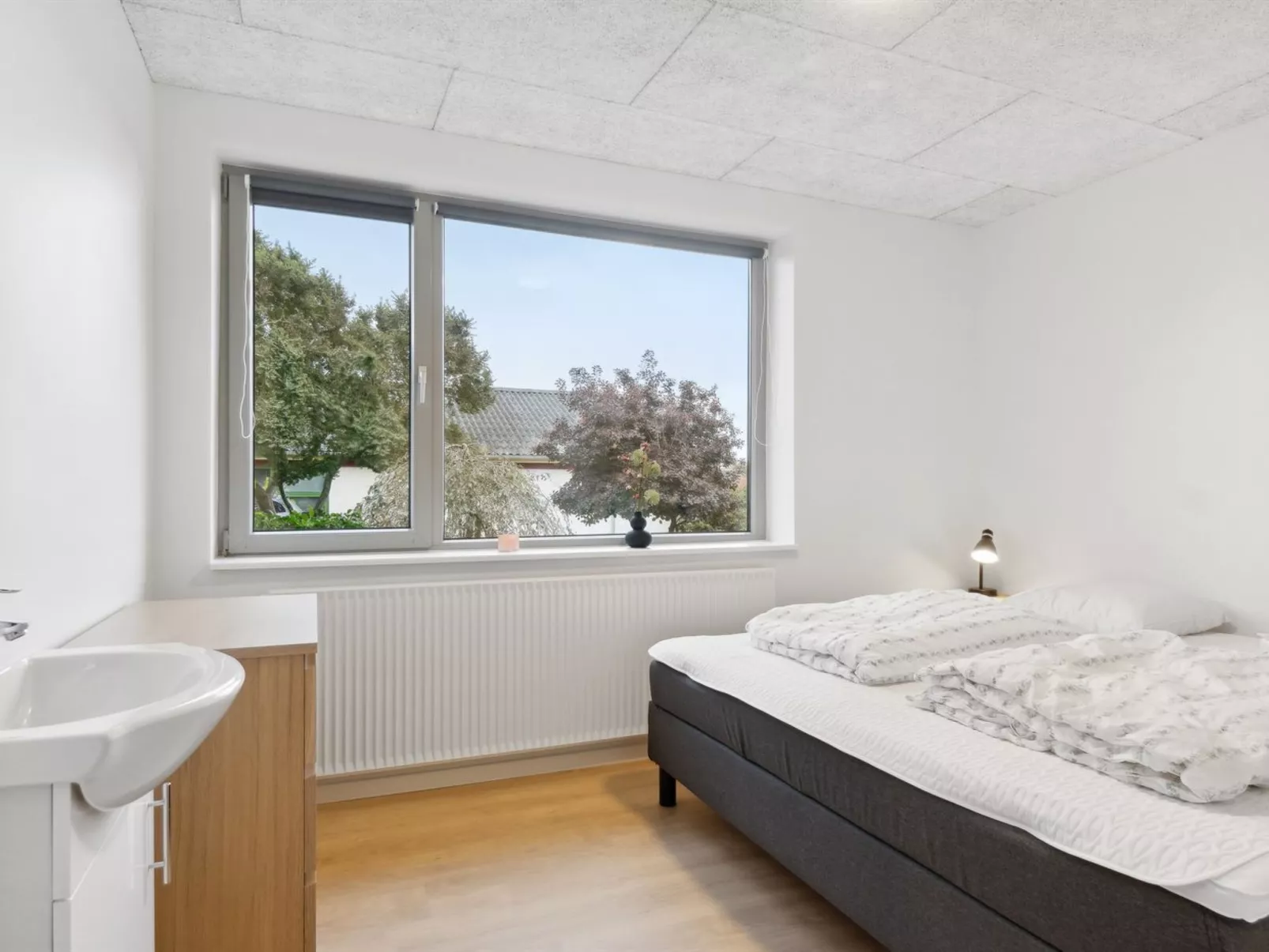 "Elaine" - 350m from the sea-Inside