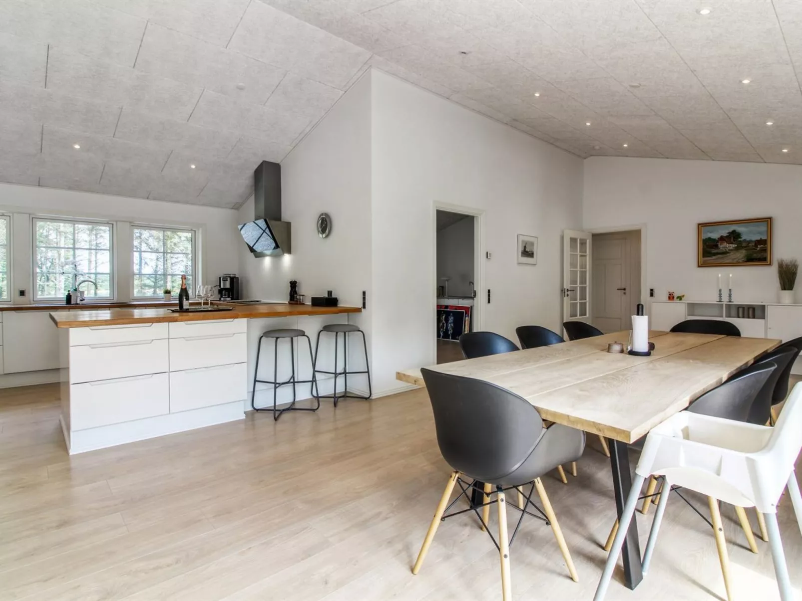 "Hela" - 1.4km from the sea-Inside