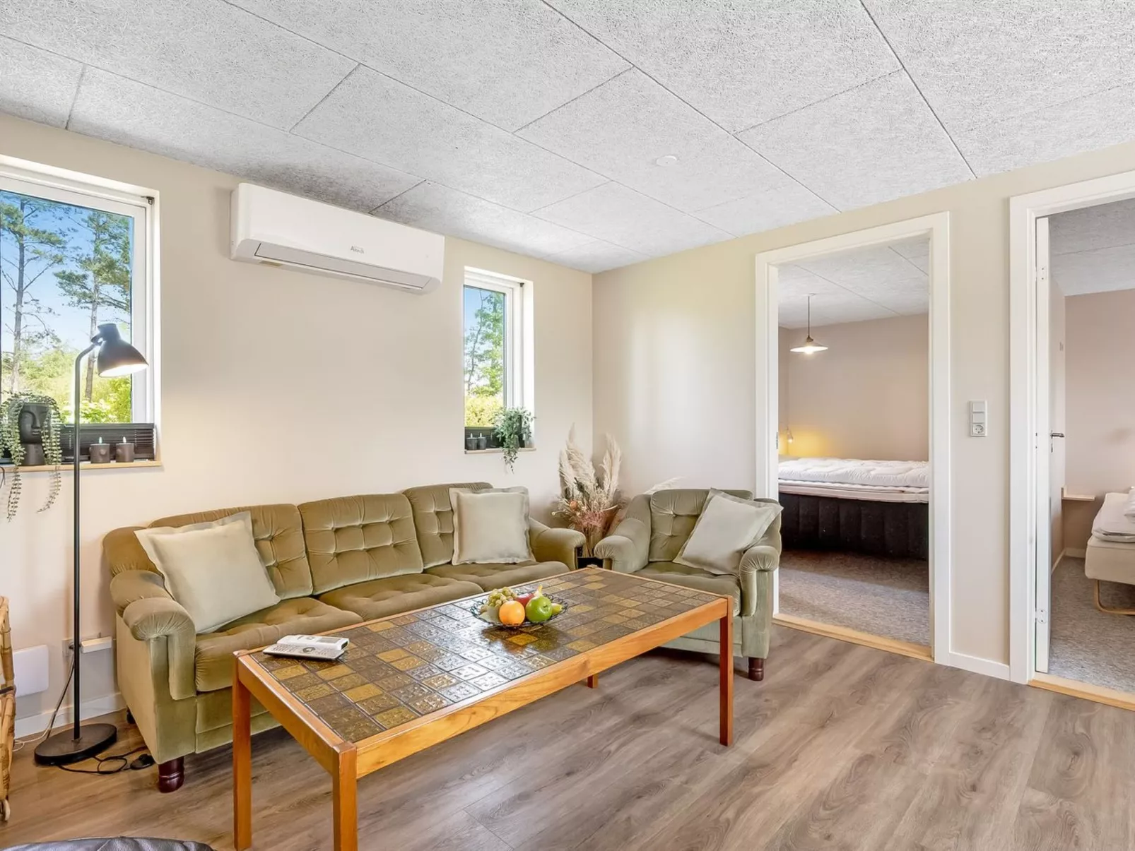 "Eira" - 350m to the fjord-Inside