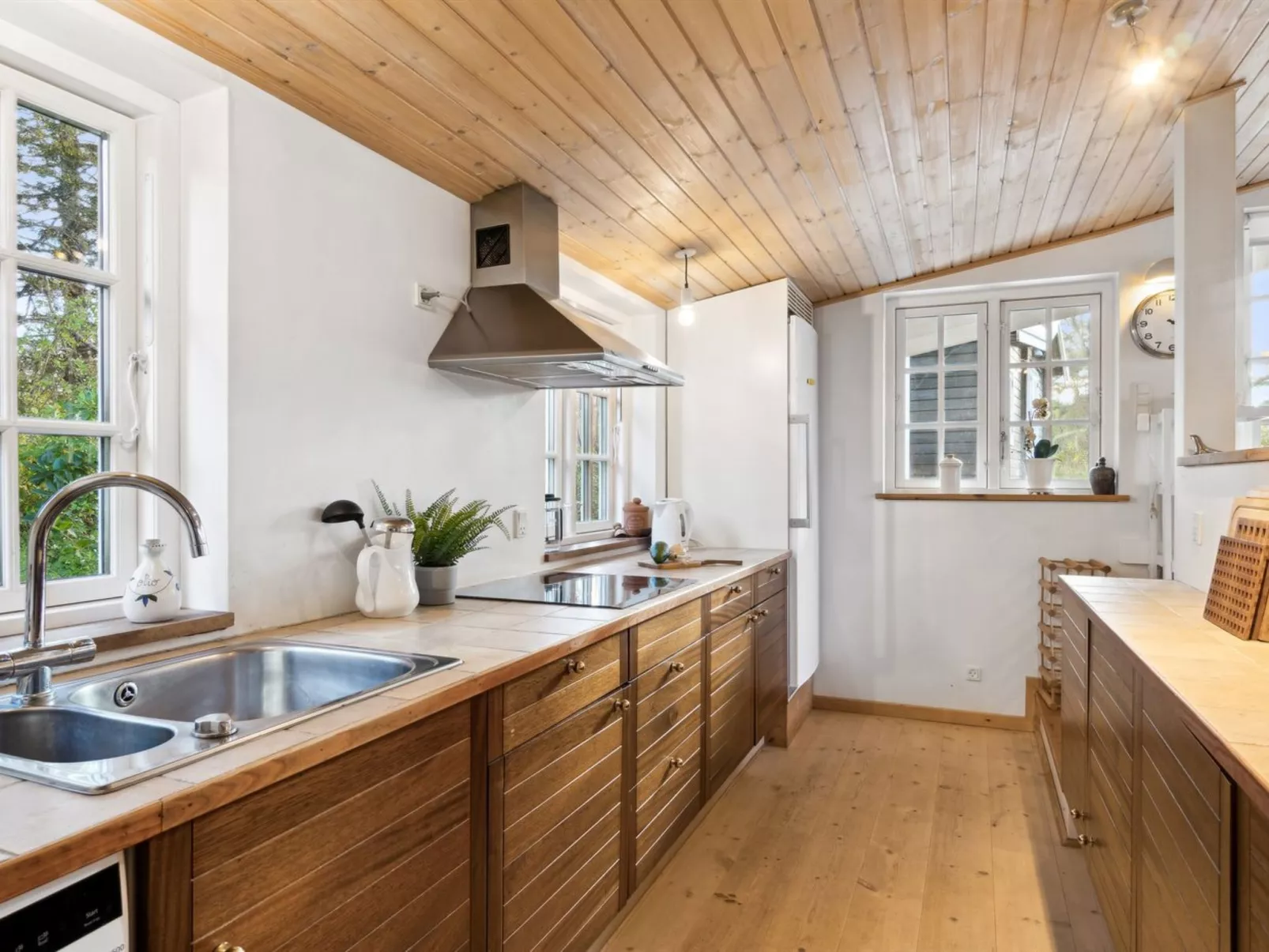 "Rami" - 2km from the sea-Inside