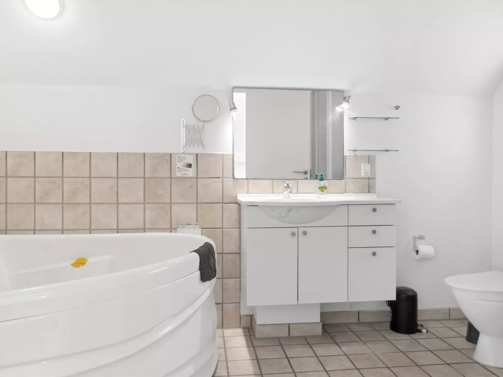 "Sophy" - 150m from the sea-Inside