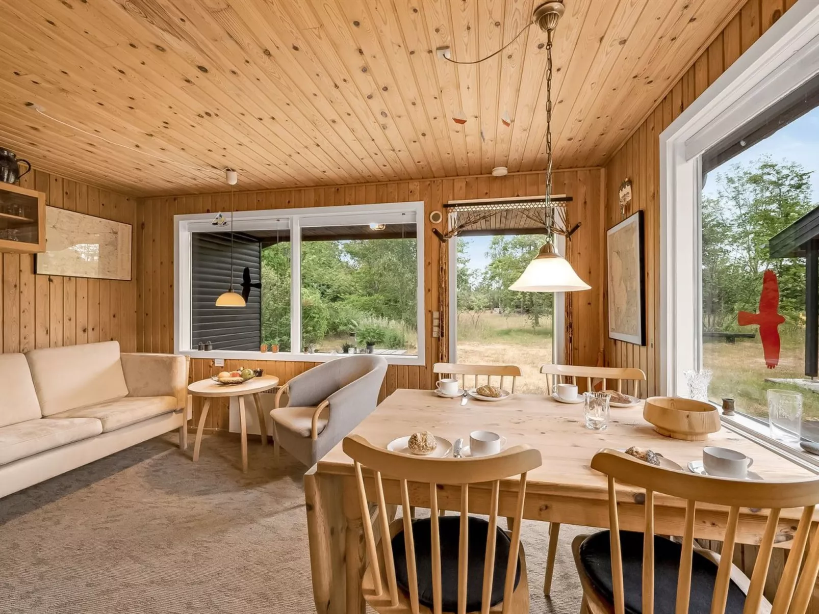 "Fifi" - 200m to the fjord-Inside