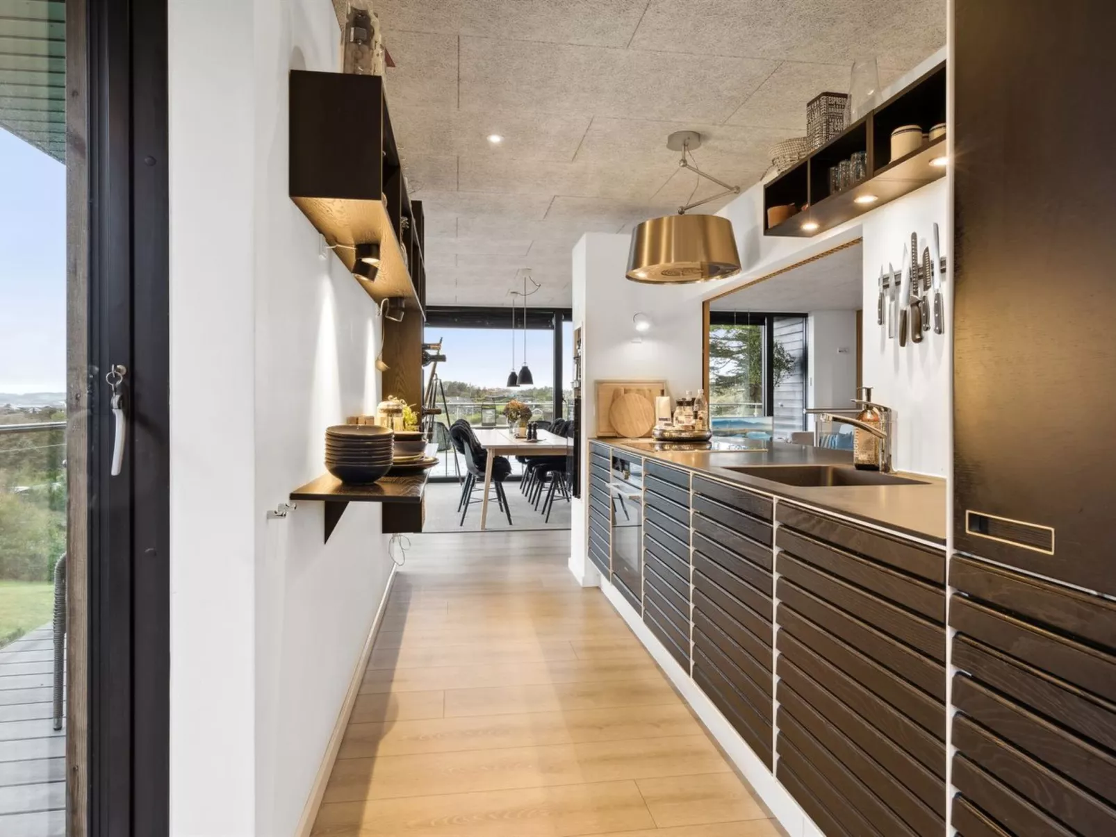 "Iarund" - 600m from the sea-Inside