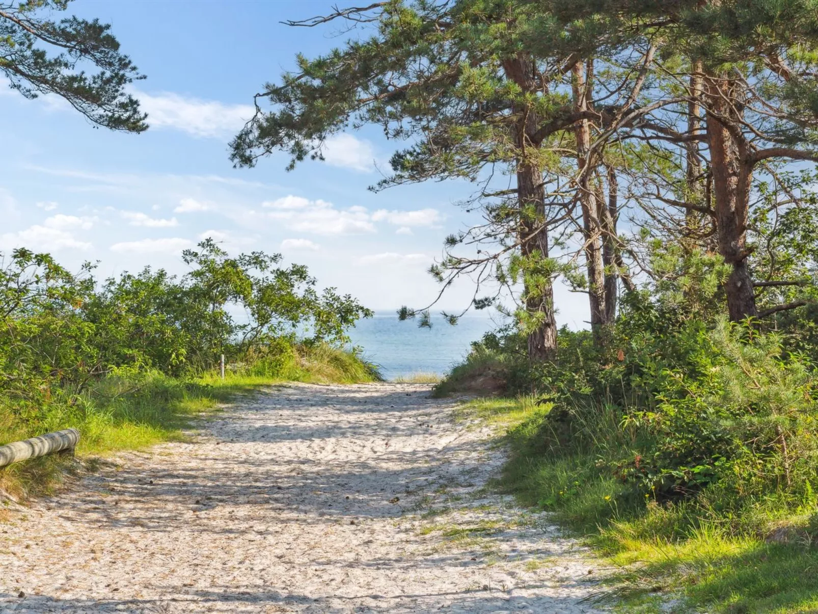 "Johan" - 200m from the sea-Outside