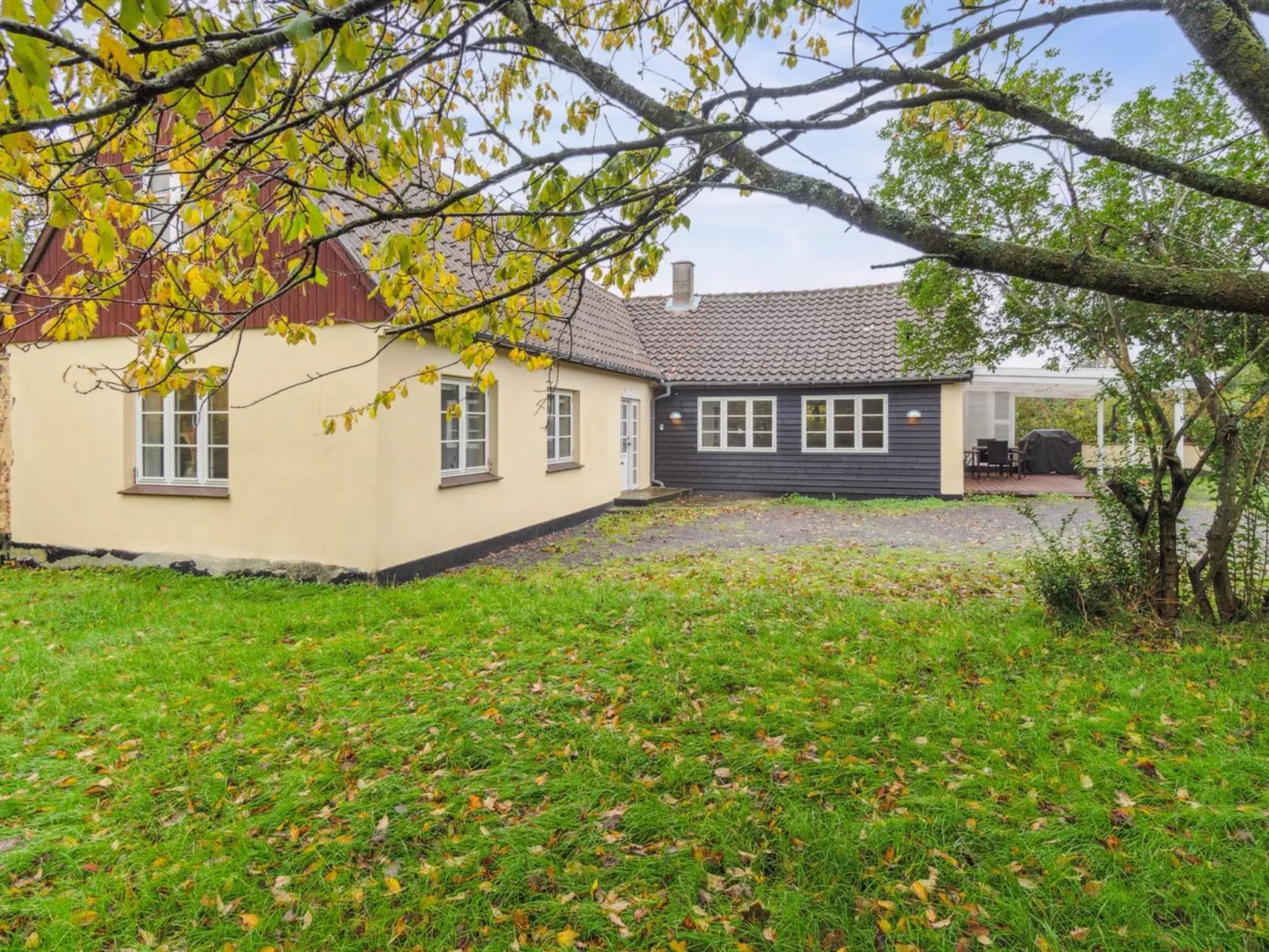 "Edele" - 3.8km from the sea-Outside