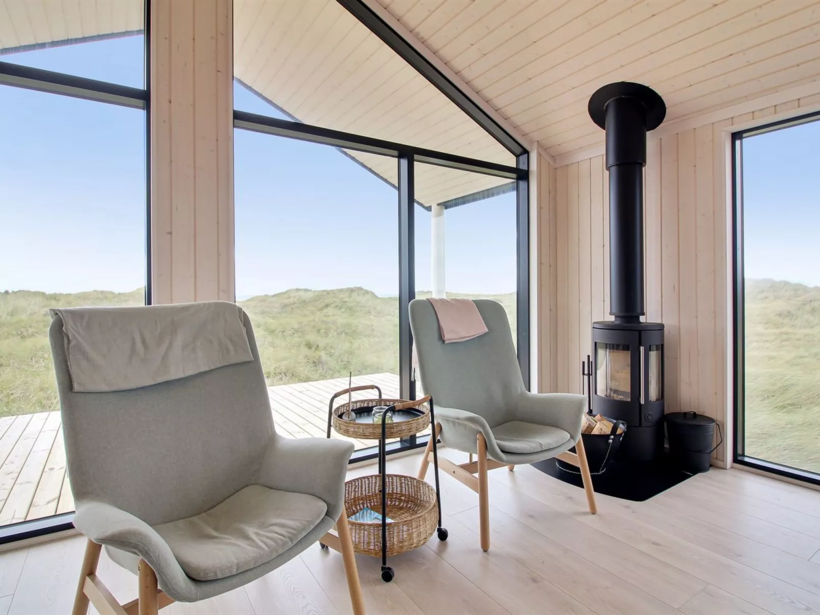 "Auno" - 140m from the sea-Drinnen