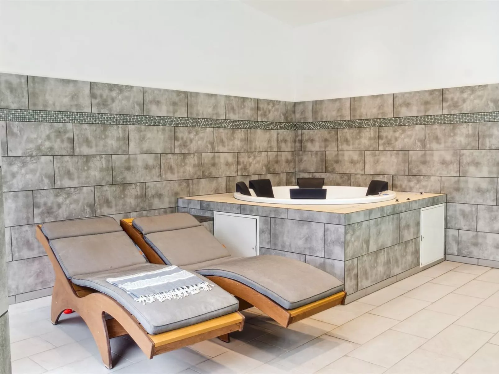 "Bjarka" - 700m from the sea-Dedans