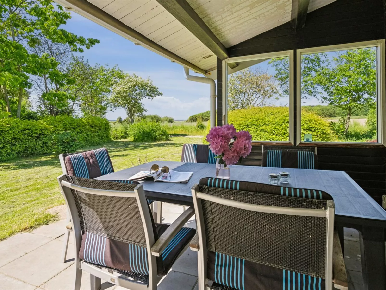 "Benthe" - 200m from the sea-Draußen