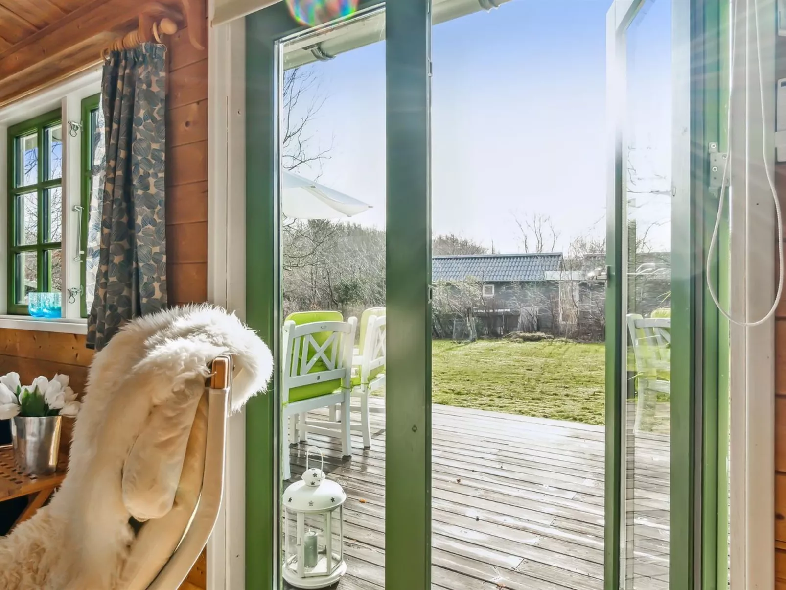 "Bonde" - 800m to the fjord-Inside