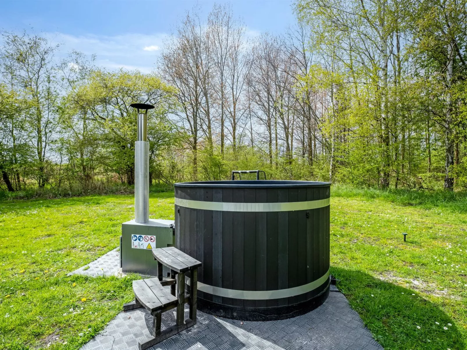 "Bjart" - 1.5km from the sea-Dedans