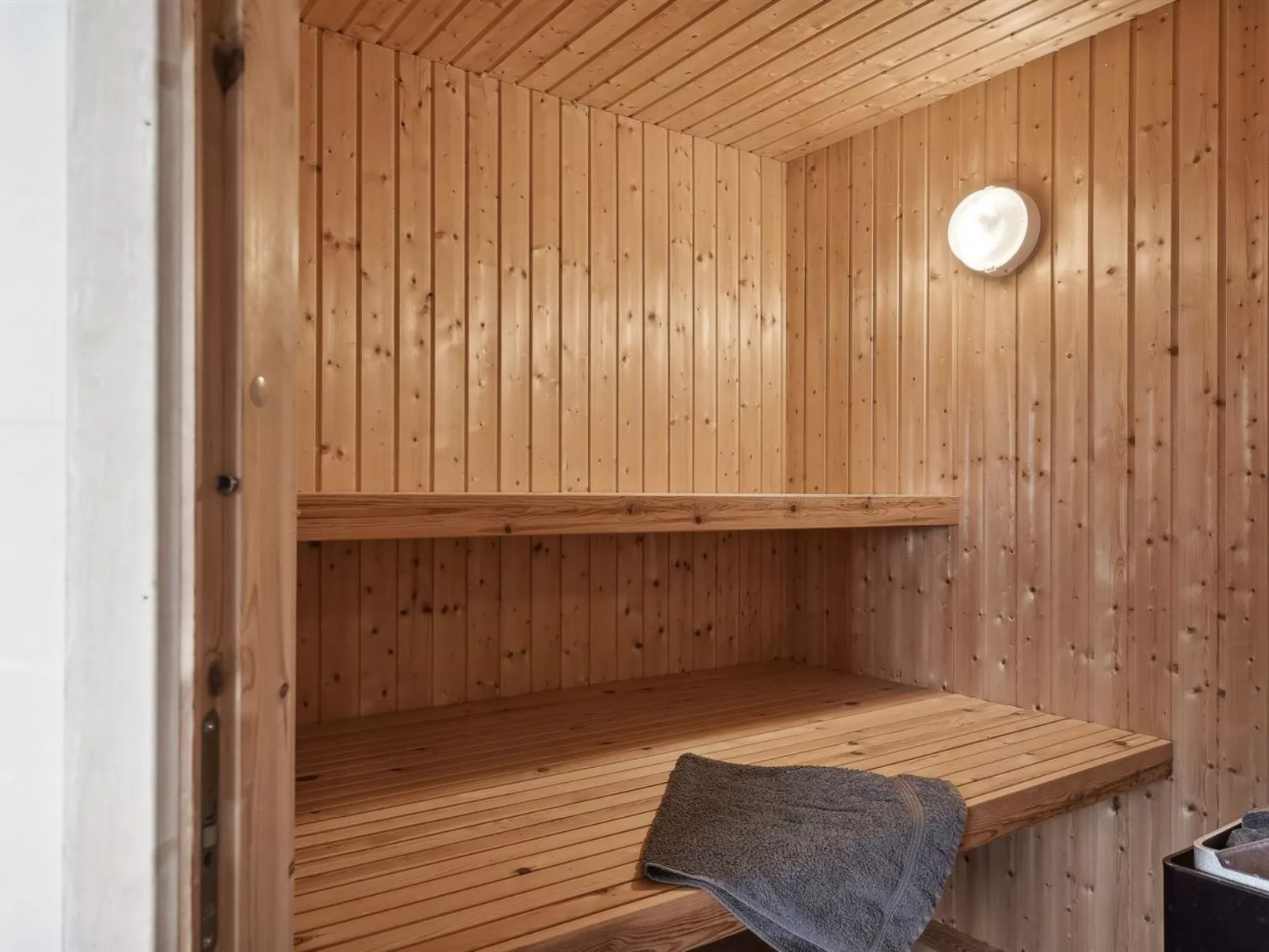 "Gidske" - 300m from the sea-Drinnen