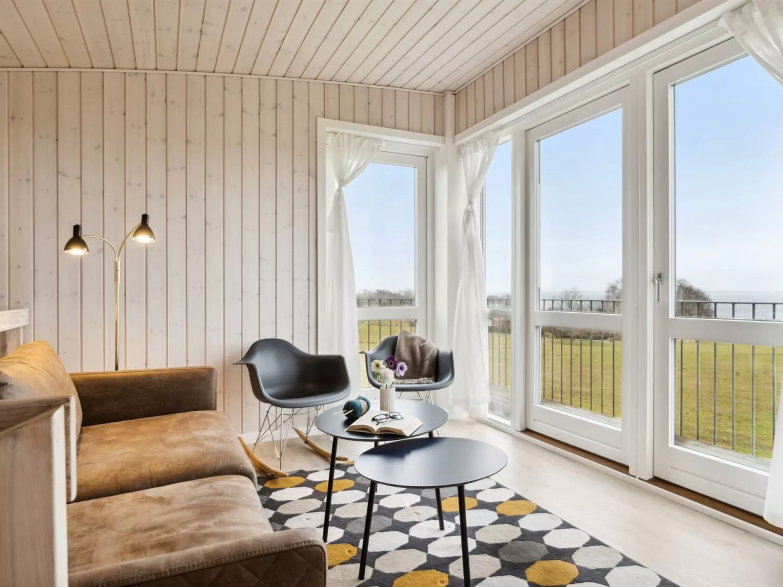 "Halvor" - 275m from the sea-Dedans